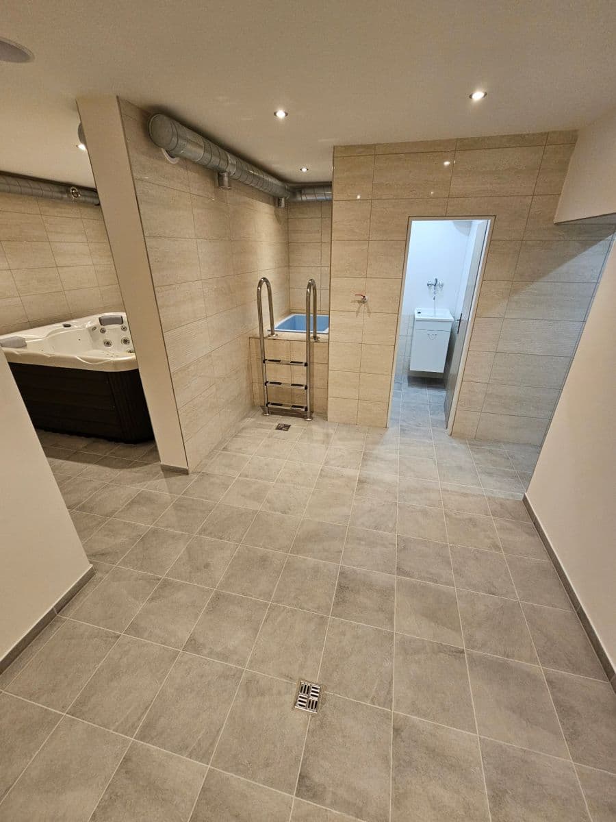 Prenájom bytu 3-izbový 73 m², Pod Borným, Doksy, Liberecký kraj Prenájom bytu 3-izbový 73 m², Pod Borným, Doksy, Liberecký kraj