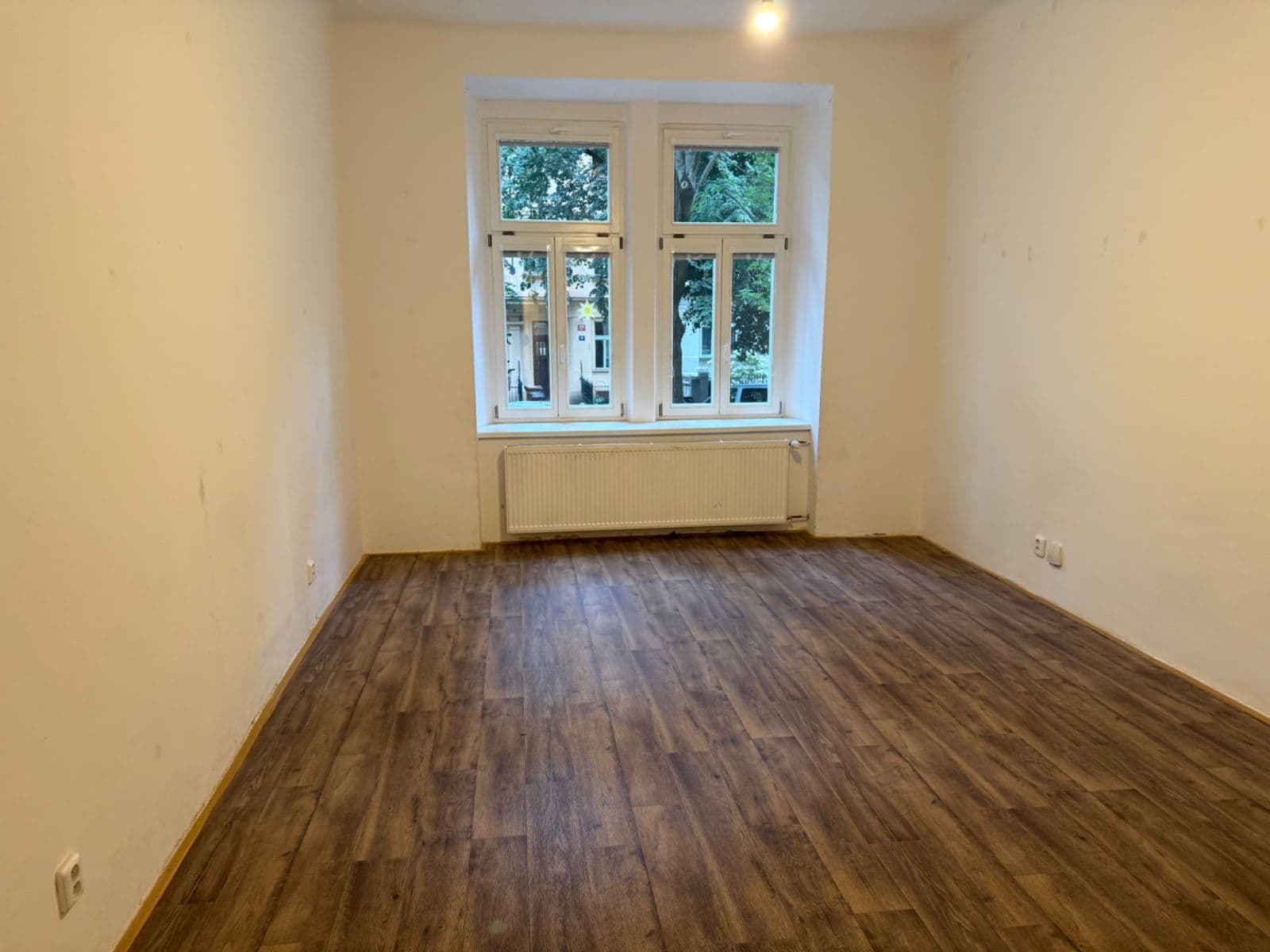 Prenájom bytu 1-izbový 50 m², Čechova, Praha, Praha Prenájom bytu 1-izbový 50 m², Čechova, Praha, Praha