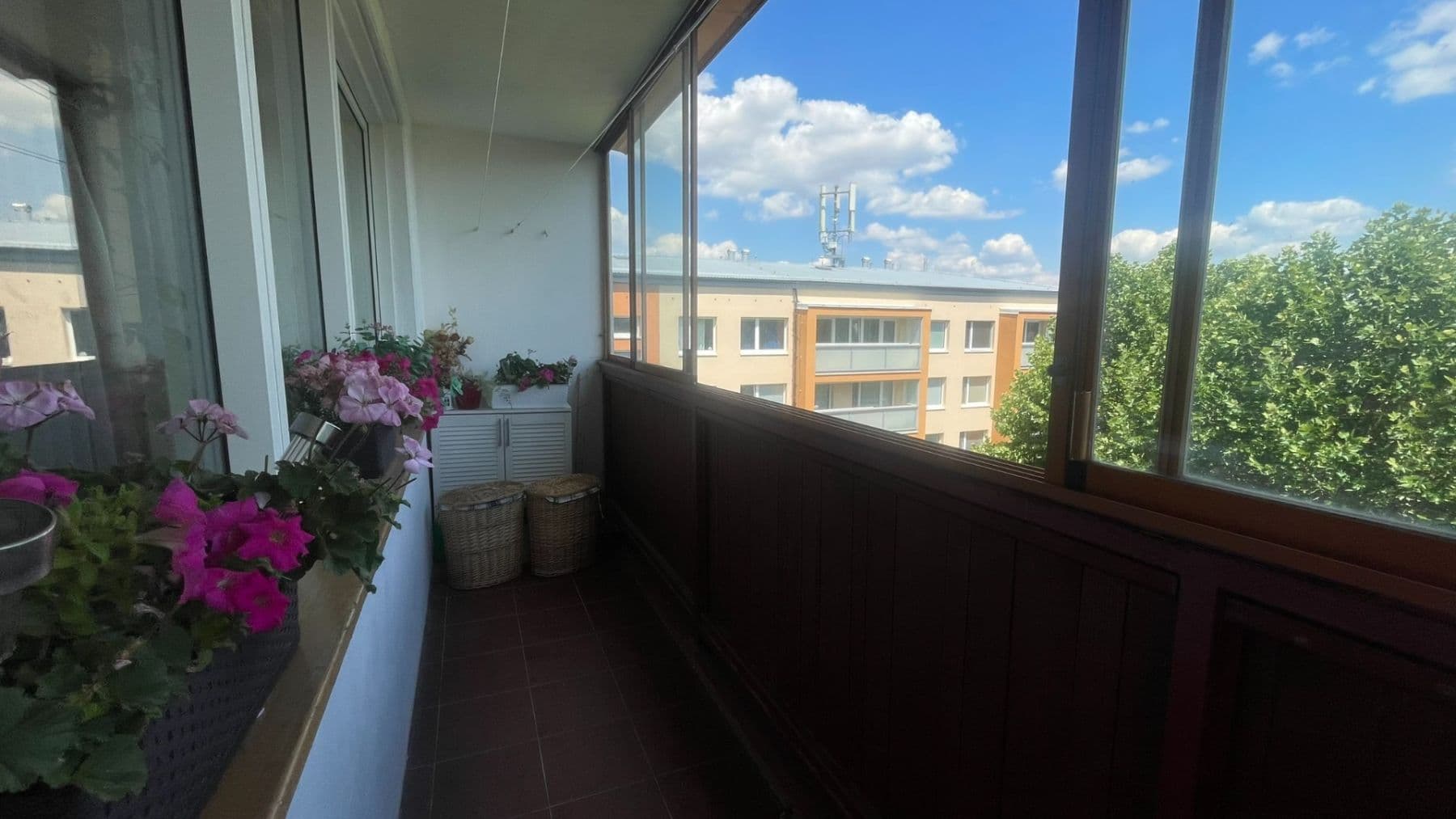 Predaj bytu 4-izbový 94 m², Uherská, Praha, Praha Predaj bytu 4-izbový 94 m², Uherská, Praha, Praha