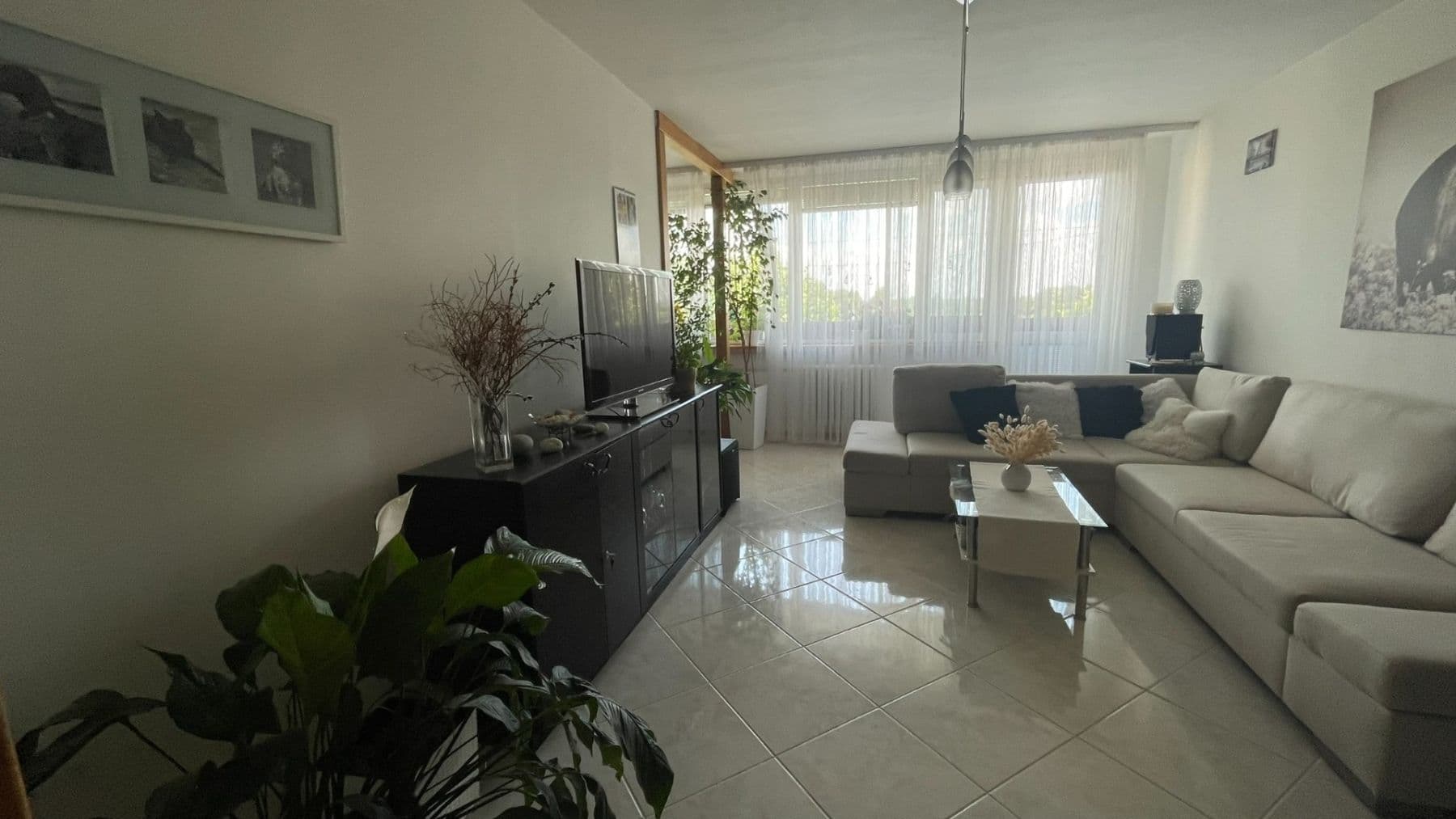 Predaj bytu 4-izbový 94 m², Uherská, Praha, Praha Predaj bytu 4-izbový 94 m², Uherská, Praha, Praha