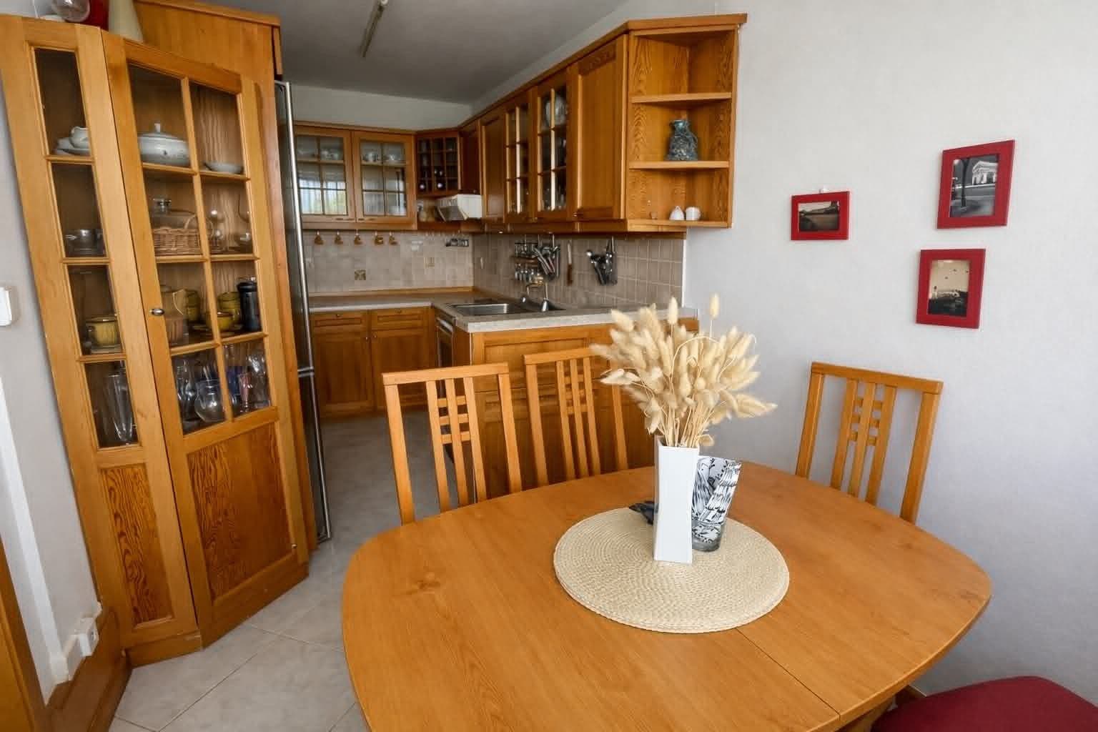 Predaj bytu 4-izbový 94 m², Uherská, Praha, Praha Predaj bytu 4-izbový 94 m², Uherská, Praha, Praha