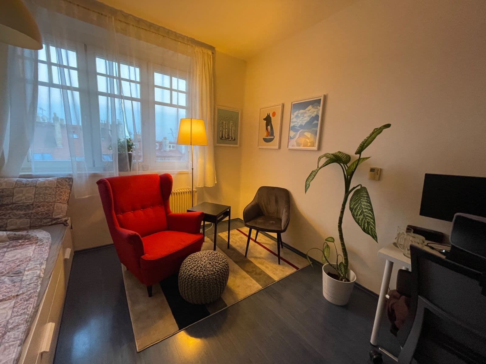 Prenájom bytu 1-izbový 29 m², Šmilovského, Praha, Praha Prenájom bytu 1-izbový 29 m², Šmilovského, Praha, Praha