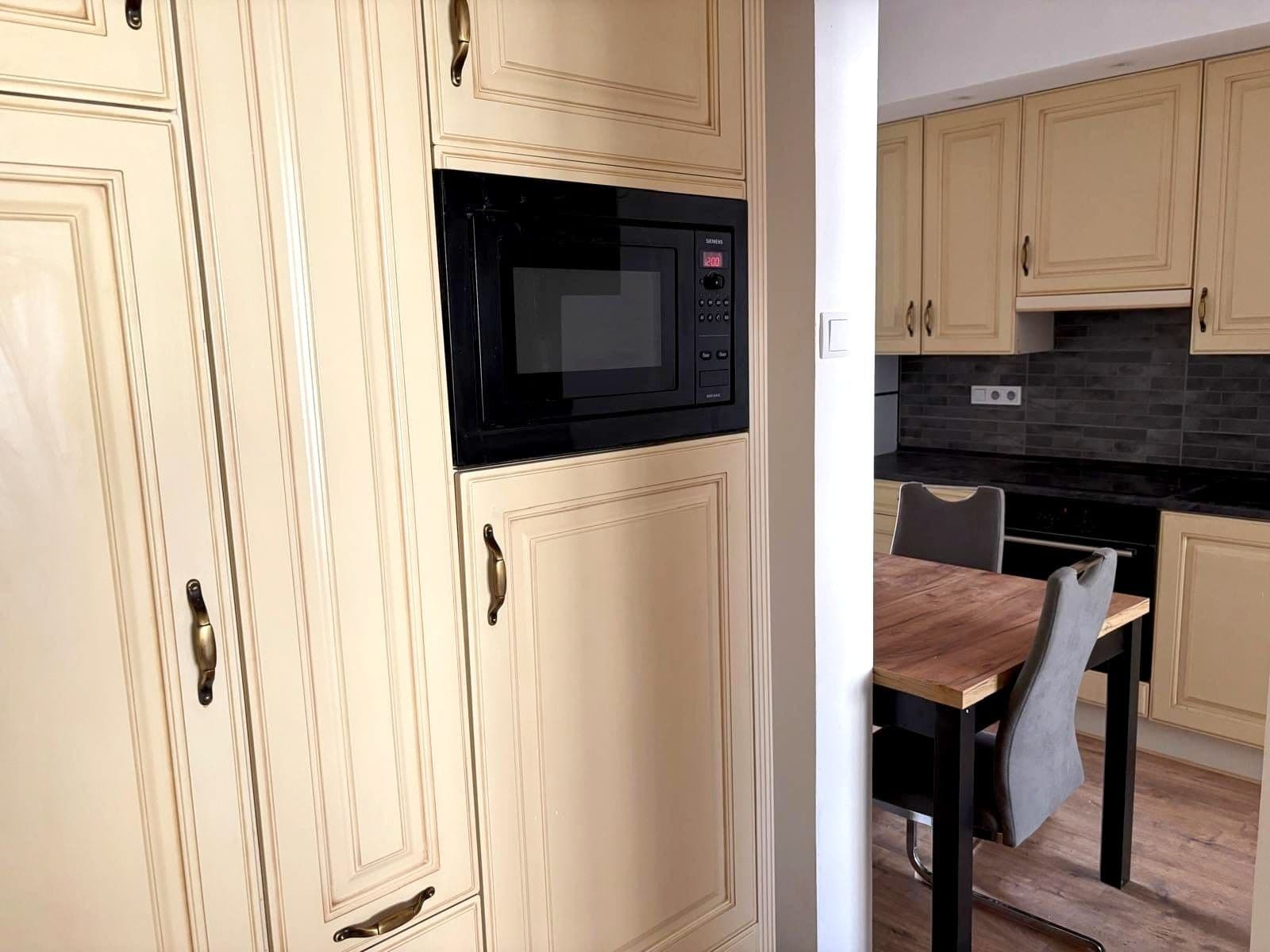 Prenájom bytu 3-izbový 84 m², Lvovská, Praha, Praha Prenájom bytu 3-izbový 84 m², Lvovská, Praha, Praha