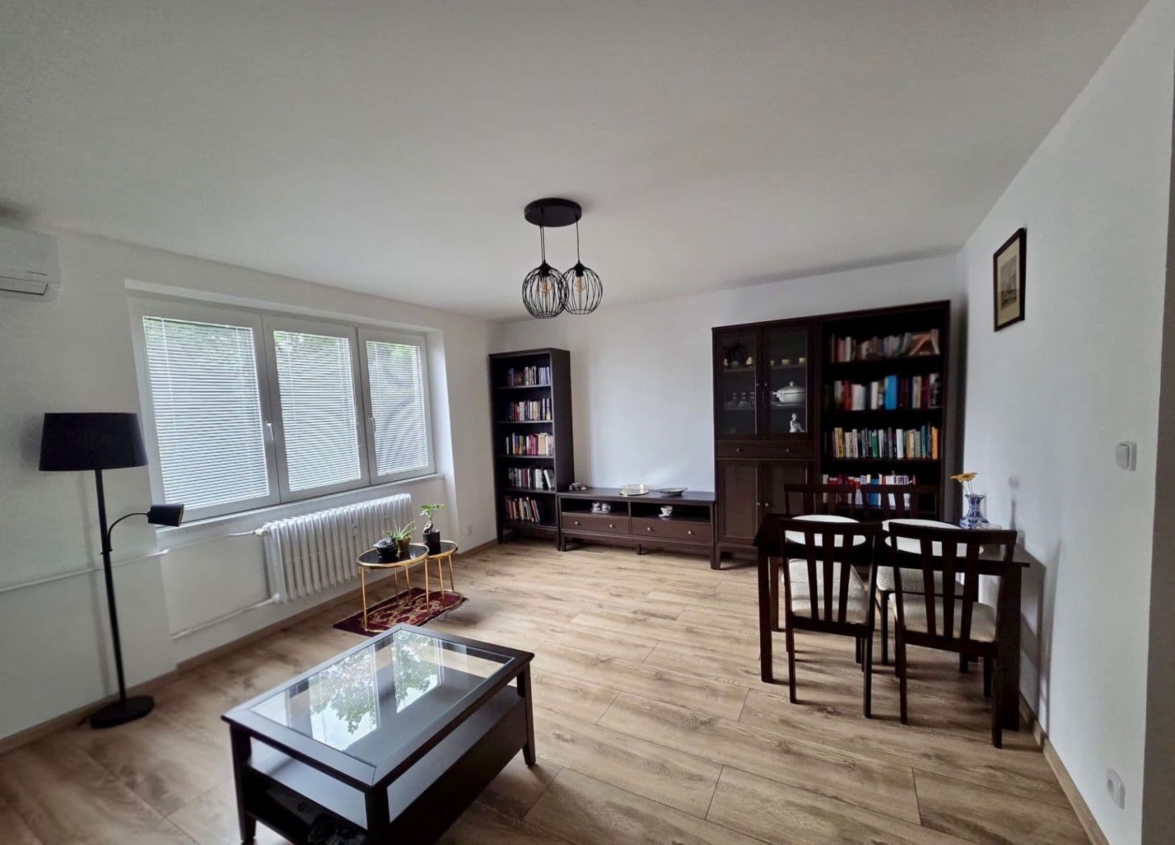 Prenájom bytu 3-izbový 63 m², Jungmannova, Český Brod, Středočeský kraj Prenájom bytu 3-izbový 63 m², Jungmannova, Český Brod, Středočeský kraj