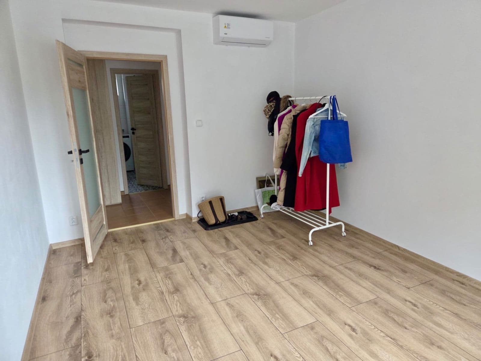 Prenájom bytu 3-izbový 63 m², Jungmannova, Český Brod, Středočeský kraj Prenájom bytu 3-izbový 63 m², Jungmannova, Český Brod, Středočeský kraj