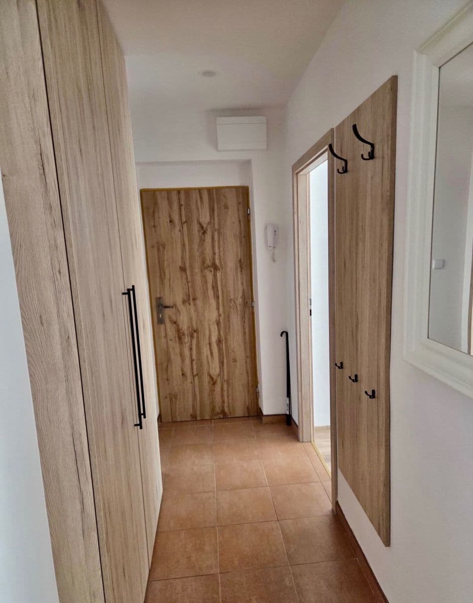 Prenájom bytu 3-izbový 63 m², Jungmannova, Český Brod, Středočeský kraj Prenájom bytu 3-izbový 63 m², Jungmannova, Český Brod, Středočeský kraj