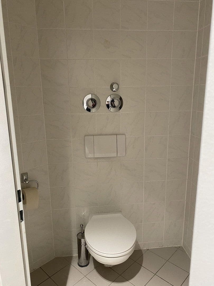 Prenájom bytu 3-izbový 89 m², Ernst Thälmann Str. 39, Heidenau, Sasko Prenájom bytu 3-izbový 89 m², Ernst Thälmann Str. 39, Heidenau, Sasko