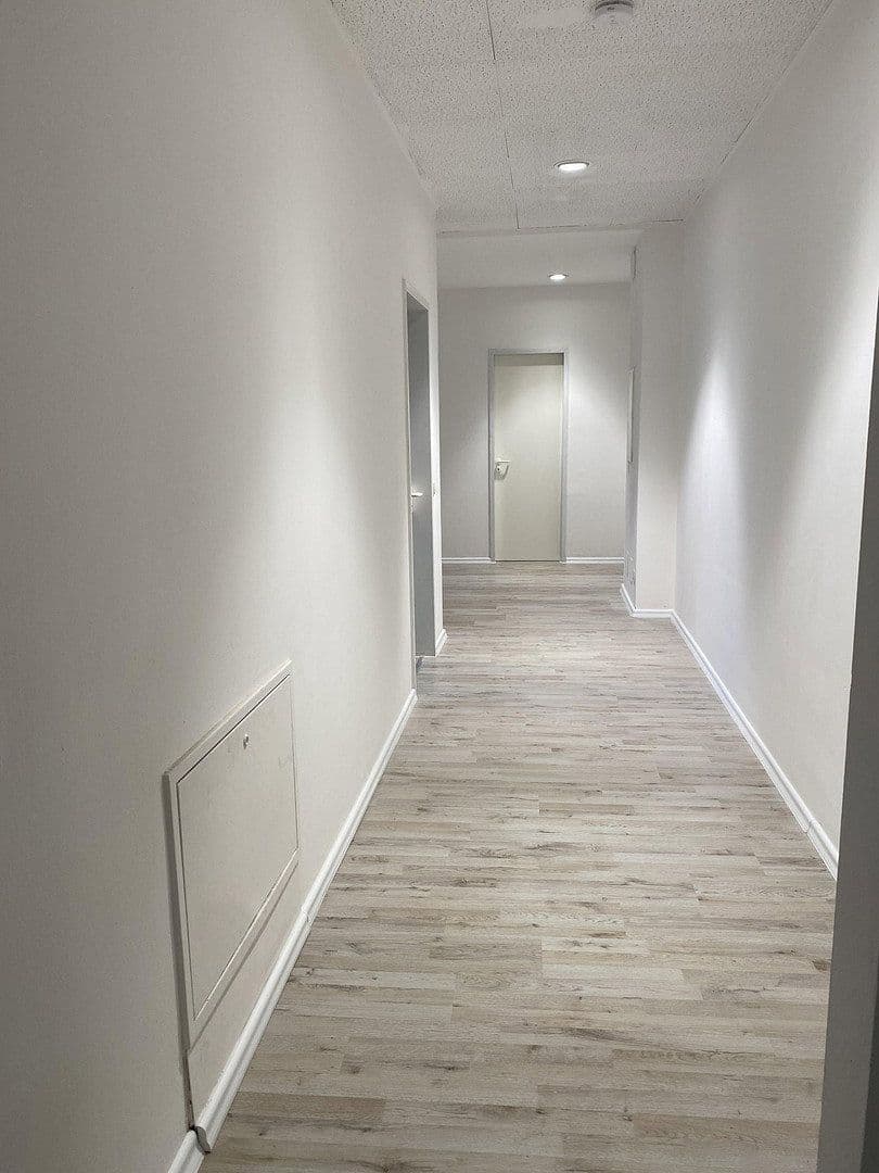 Prenájom bytu 3-izbový 89 m², Ernst Thälmann Str. 39, Heidenau, Sasko Prenájom bytu 3-izbový 89 m², Ernst Thälmann Str. 39, Heidenau, Sasko