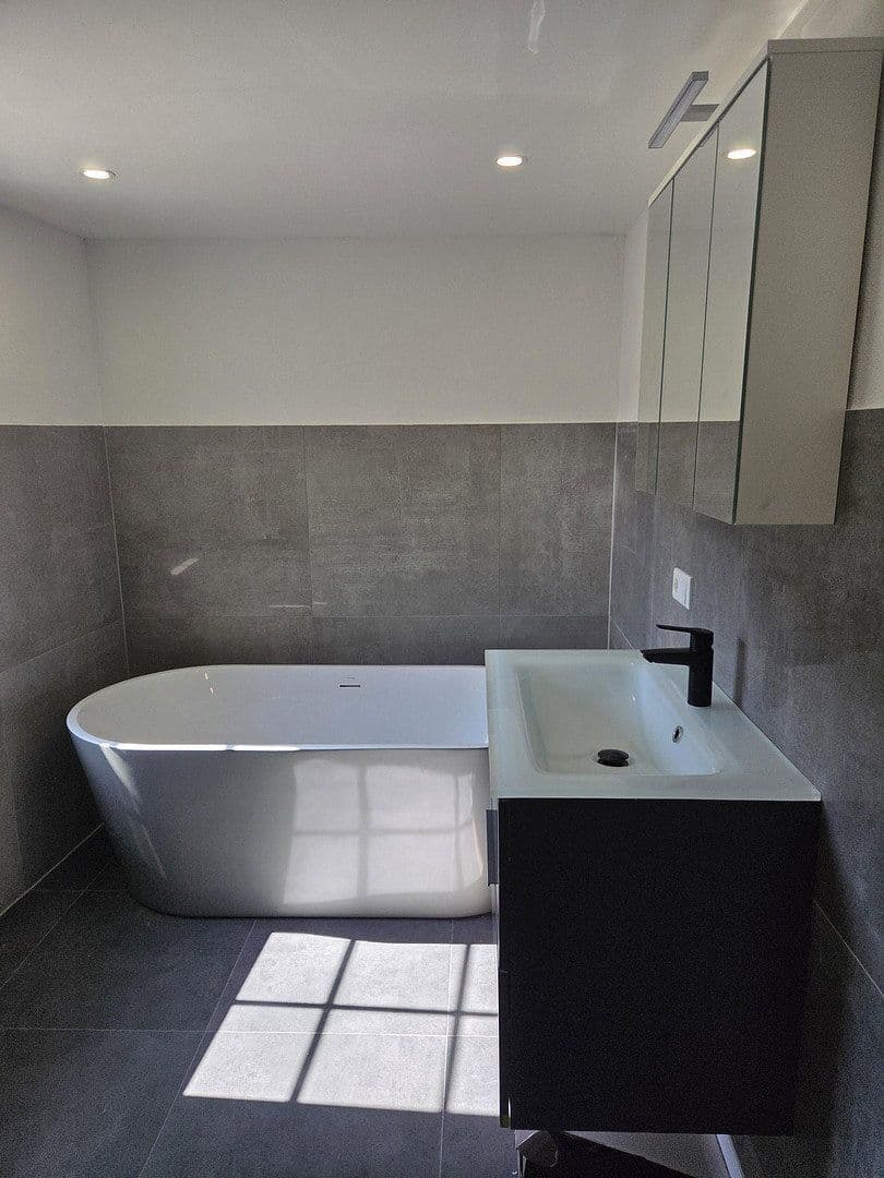 Predaj domu 283 m², pozemok 432 m², Schirgiswalde-Kirschau, Sasko Predaj domu 283 m², pozemok 432 m², Schirgiswalde-Kirschau, Sasko
