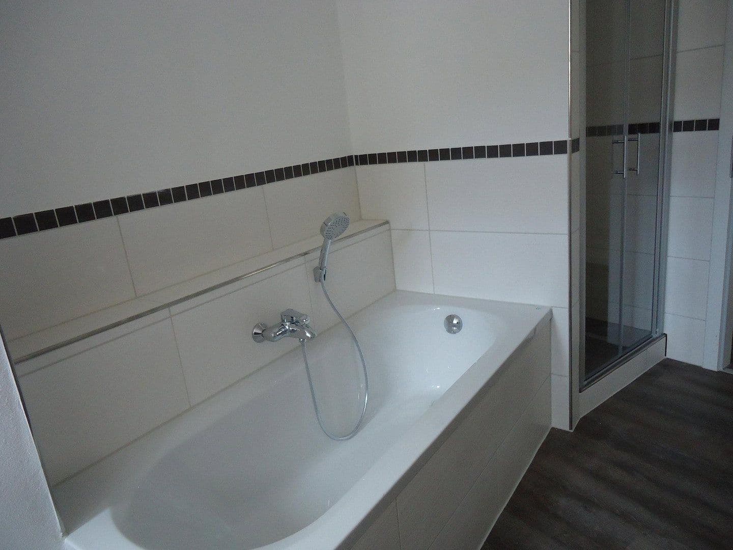 Prenájom bytu 2-izbový 86 m², Äußere Plauensche Str. 5, Zwickau, Sasko Prenájom bytu 2-izbový 86 m², Äußere Plauensche Str. 5, Zwickau, Sasko
