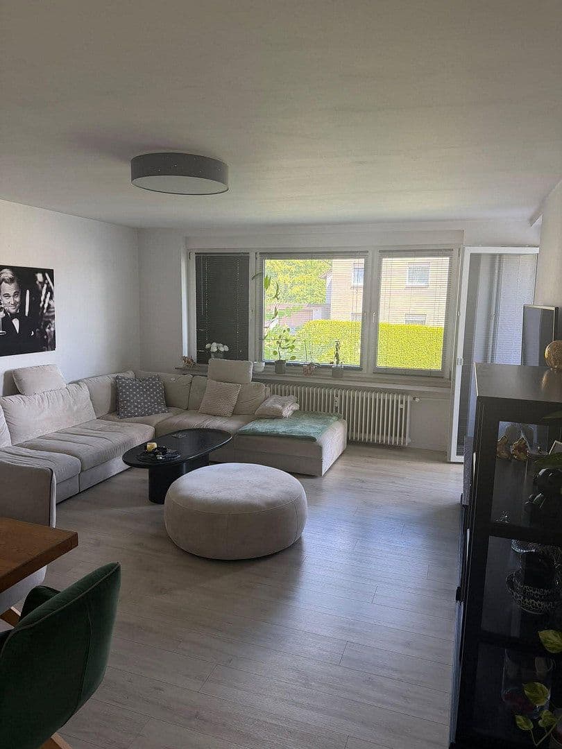 Prenájom bytu 3-izbový 78 m², Stettiner Str. 2, Horn-Bad Meinberg, Severné Porýnie - Westfálsko Prenájom bytu 3-izbový 78 m², Stettiner Str. 2, Horn-Bad Meinberg, Severné Porýnie - Westfálsko