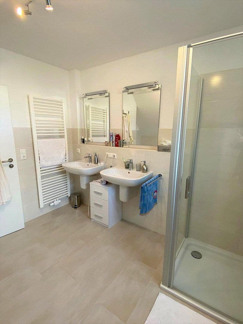 Prenájom domu 127 m², pozemok 466 m², Emstek, Dolné Sasko Prenájom domu 127 m², pozemok 466 m², Emstek, Dolné Sasko