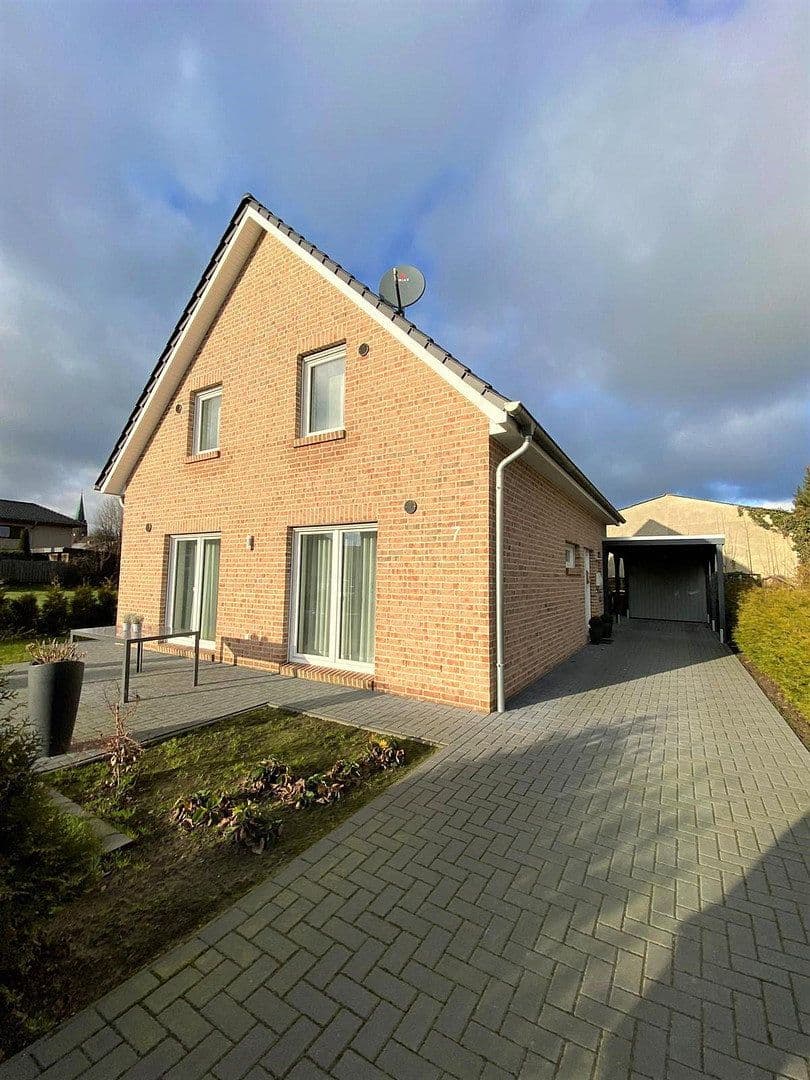 Prenájom domu 127 m², pozemok 466 m², Emstek, Dolné Sasko Prenájom domu 127 m², pozemok 466 m², Emstek, Dolné Sasko