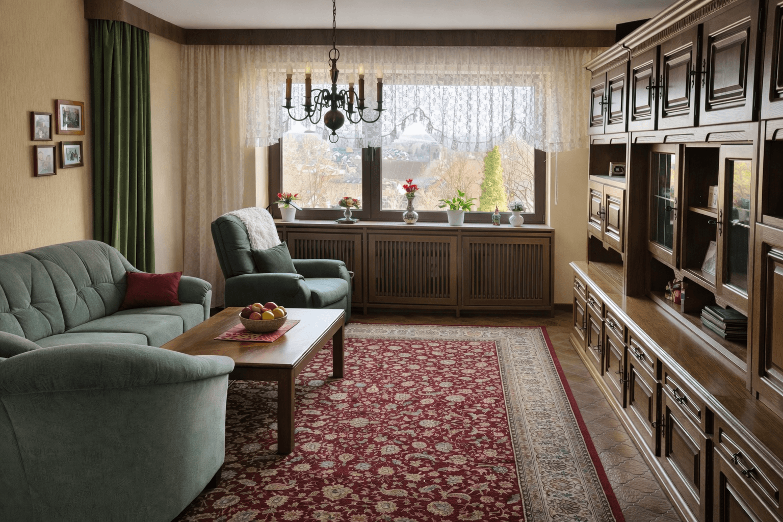 Predaj domu 143 m², pozemok 881 m², Aschaffenburg, Bavorsko Predaj domu 143 m², pozemok 881 m², Aschaffenburg, Bavorsko