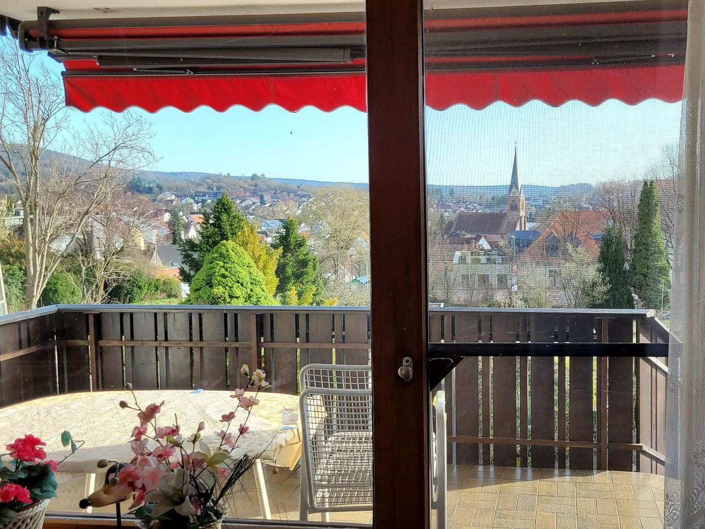 Predaj domu 143 m², pozemok 881 m², Aschaffenburg, Bavorsko Predaj domu 143 m², pozemok 881 m², Aschaffenburg, Bavorsko