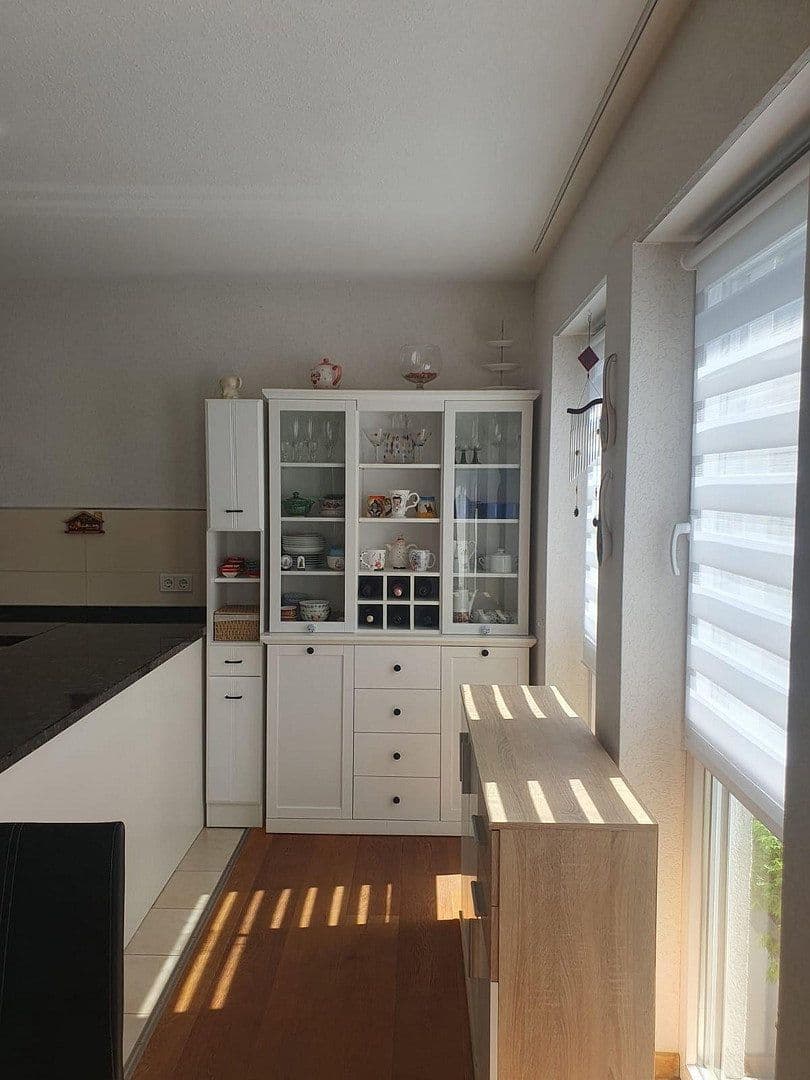 Predaj bytu 4-izbový 104 m², Albrecht-Dürer-Straße 15, Wiesbaden, Hesensko Predaj bytu 4-izbový 104 m², Albrecht-Dürer-Straße 15, Wiesbaden, Hesensko