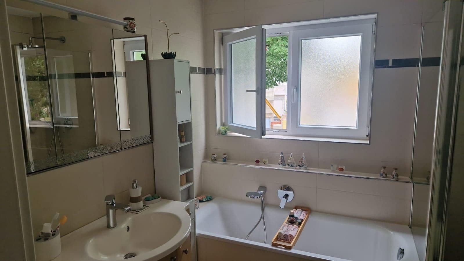 Predaj bytu 4-izbový 104 m², Albrecht-Dürer-Straße 15, Wiesbaden, Hesensko Predaj bytu 4-izbový 104 m², Albrecht-Dürer-Straße 15, Wiesbaden, Hesensko
