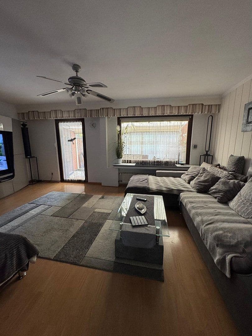 Predaj domu 94 m², pozemok 232 m², Neuwied, Porýnie-Falcko Predaj domu 94 m², pozemok 232 m², Neuwied, Porýnie-Falcko
