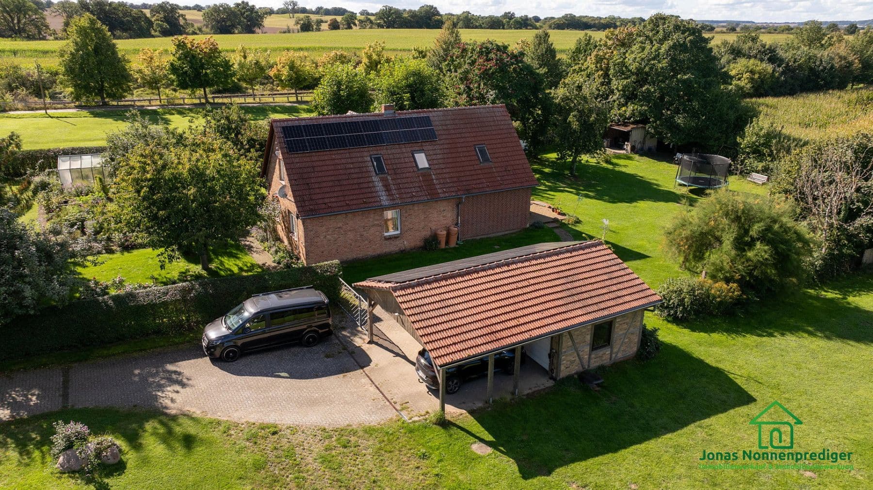 Predaj domu 185 m², pozemok 8.658 m², Bahnhofsweg 8, Alt Sührkow, Meklenbursko-Predpomoransko Predaj domu 185 m², pozemok 8.658 m², Bahnhofsweg 8, Alt Sührkow, Meklenbursko-Predpomoransko