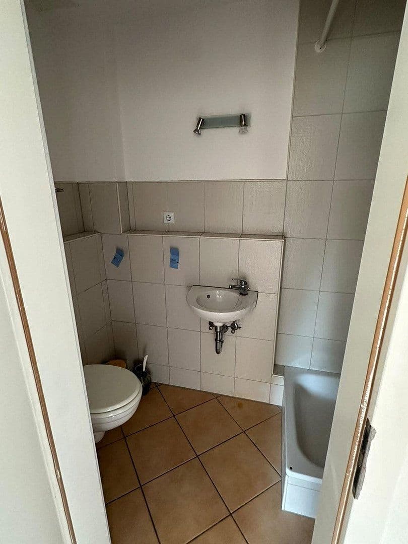 Prenájom bytu 2-izbový 73 m², Naheweinstrasse 66, Laubenheim, Porýnie-Falcko Prenájom bytu 2-izbový 73 m², Naheweinstrasse 66, Laubenheim, Porýnie-Falcko