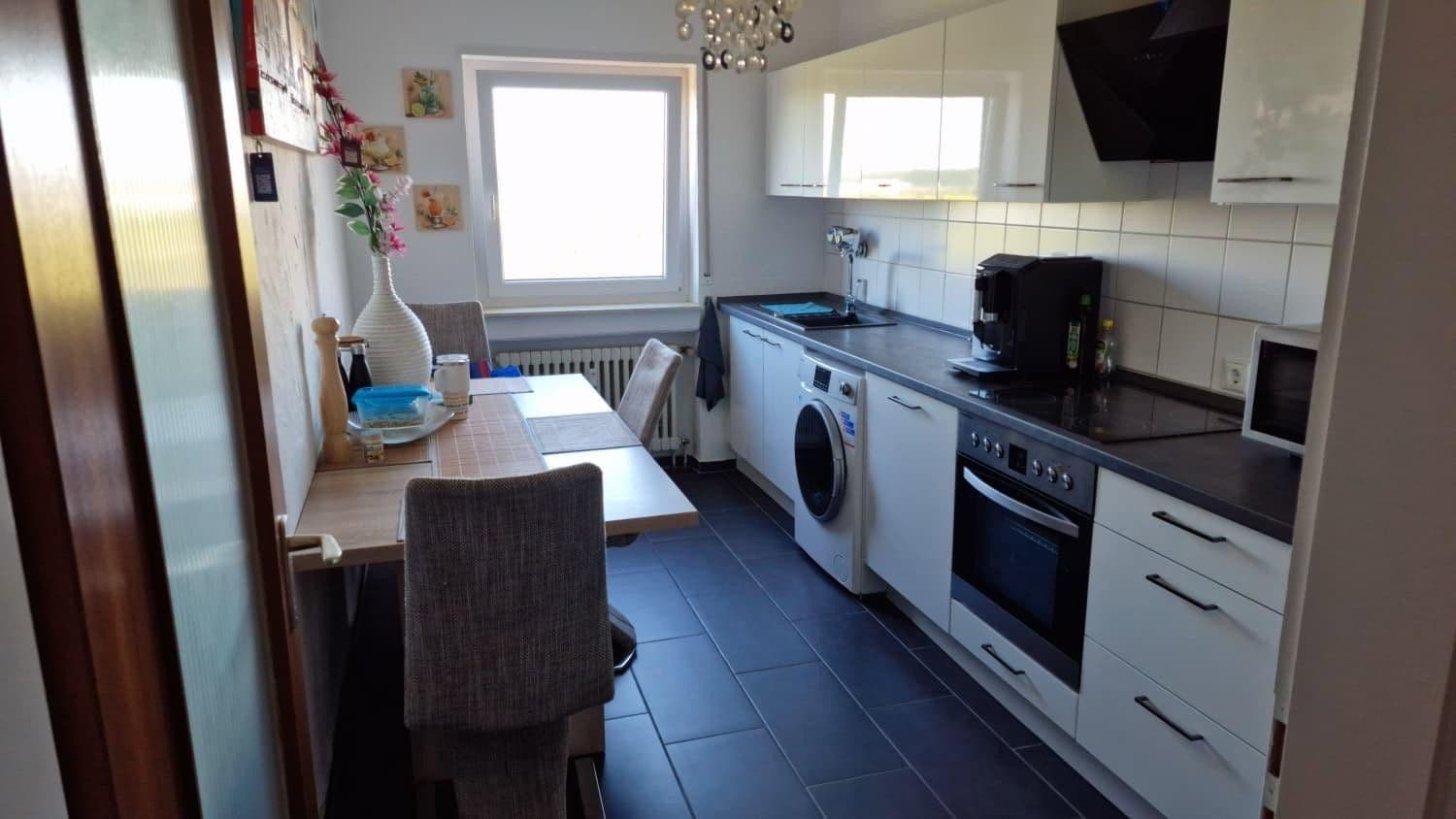 Prenájom bytu 2-izbový 71 m², Berlinallee 13, Hockenheim, Bádensko-Wurttembersko Prenájom bytu 2-izbový 71 m², Berlinallee 13, Hockenheim, Bádensko-Wurttembersko