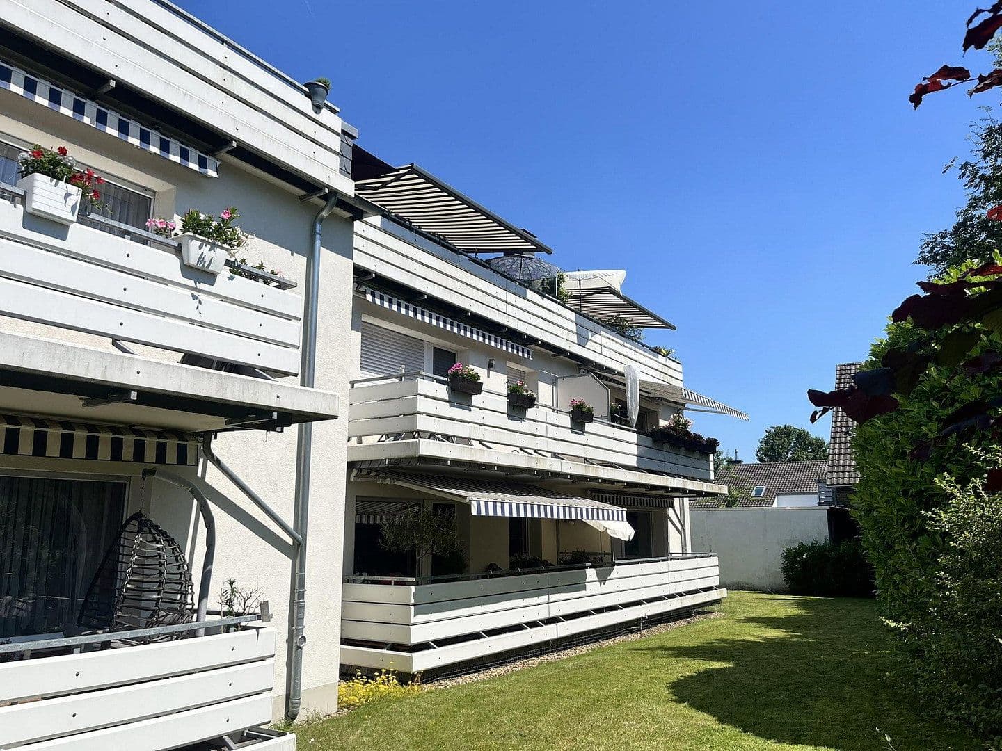 Predaj bytu 3-izbový 93 m², An der Rheinbahn 17, Meerbusch, Severné Porýnie - Westfálsko Predaj bytu 3-izbový 93 m², An der Rheinbahn 17, Meerbusch, Severné Porýnie - Westfálsko