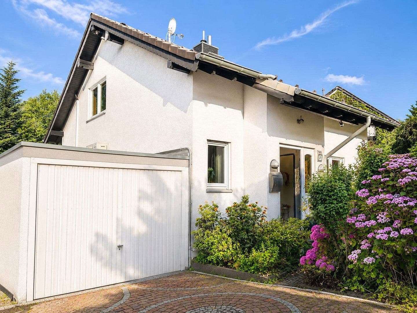 Prenájom domu 140 m², pozemok 507 m², Haan, Severné Porýnie - Westfálsko Prenájom domu 140 m², pozemok 507 m², Haan, Severné Porýnie - Westfálsko
