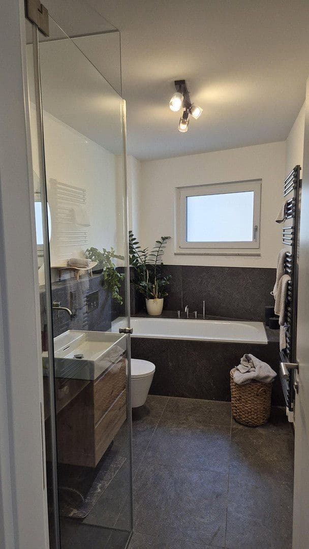 Prenájom bytu 2-izbový 64 m², Rothspitzstr. 39, München, Bavorsko Prenájom bytu 2-izbový 64 m², Rothspitzstr. 39, München, Bavorsko