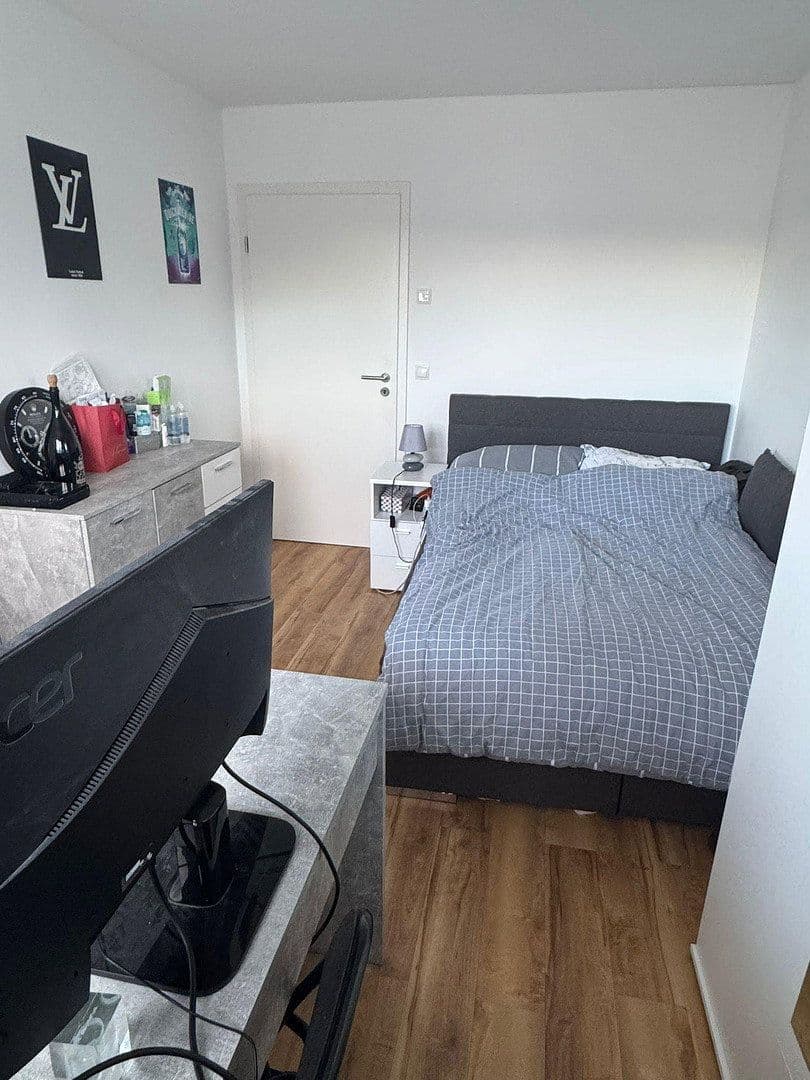 Prenájom bytu 5-izbový 94 m², Bonn, Severné Porýnie - Westfálsko Prenájom bytu 5-izbový 94 m², Bonn, Severné Porýnie - Westfálsko