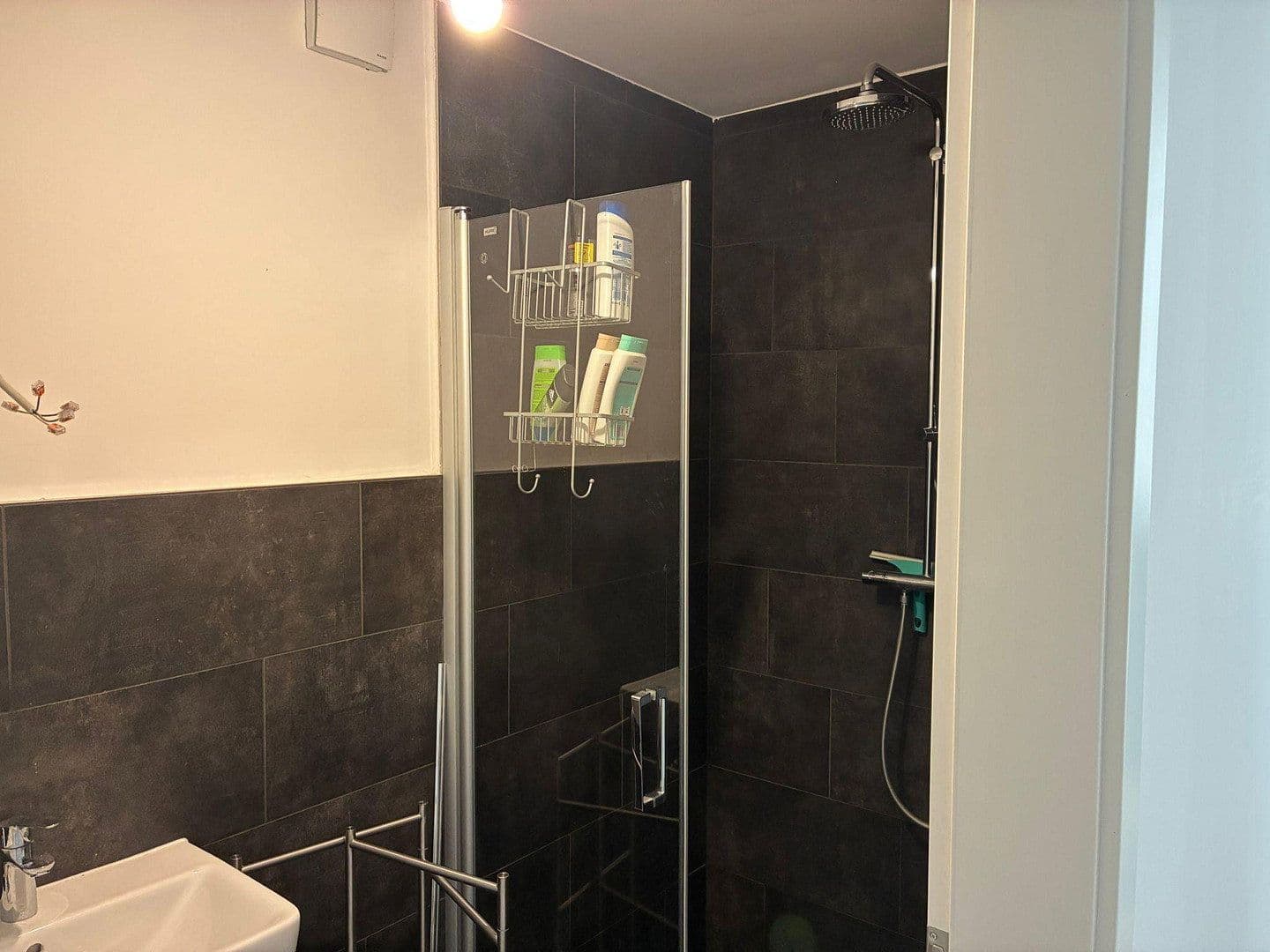 Prenájom bytu 5-izbový 94 m², Bonn, Severné Porýnie - Westfálsko Prenájom bytu 5-izbový 94 m², Bonn, Severné Porýnie - Westfálsko