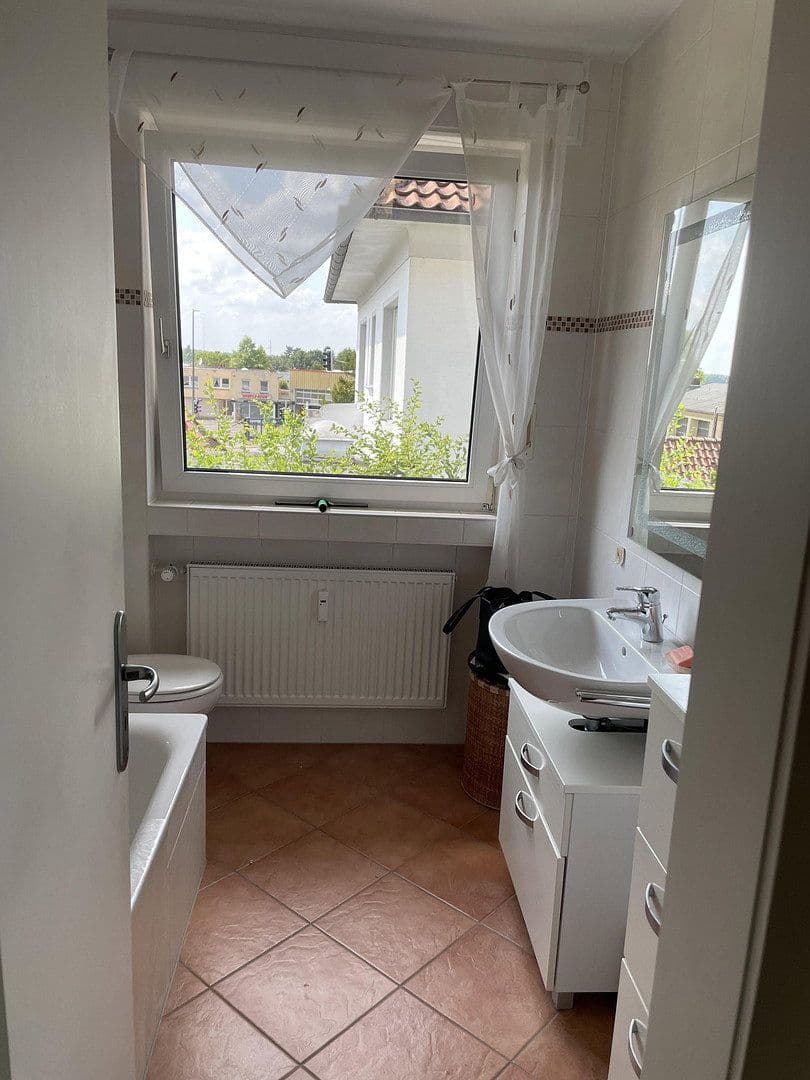 Prenájom bytu 2-izbový 52 m², Bad Salzuflen, Severné Porýnie - Westfálsko Prenájom bytu 2-izbový 52 m², Bad Salzuflen, Severné Porýnie - Westfálsko