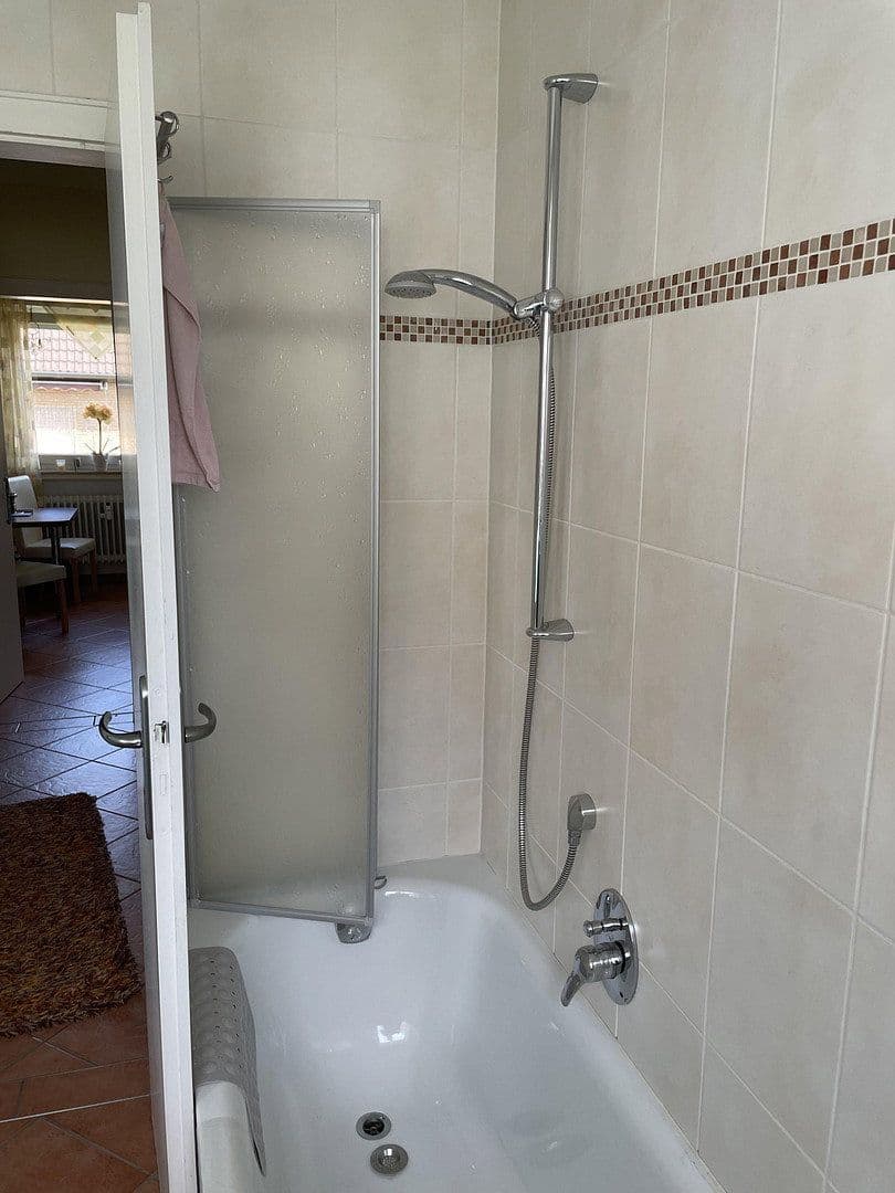 Prenájom bytu 2-izbový 52 m², Bad Salzuflen, Severné Porýnie - Westfálsko Prenájom bytu 2-izbový 52 m², Bad Salzuflen, Severné Porýnie - Westfálsko