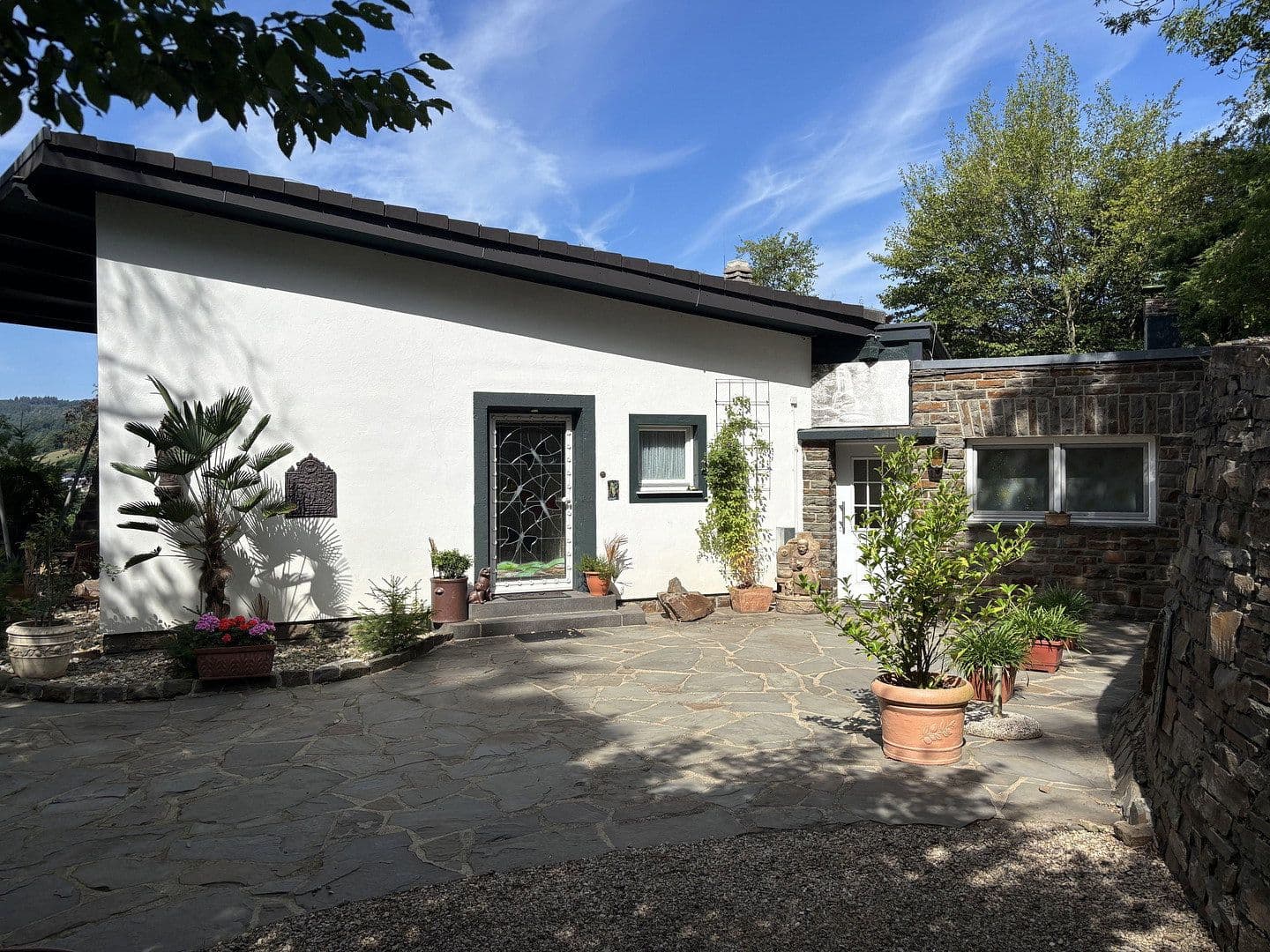 Predaj domu 110 m², pozemok 14.000 m², Schuld, Porýnie-Falcko Predaj domu 110 m², pozemok 14.000 m², Schuld, Porýnie-Falcko