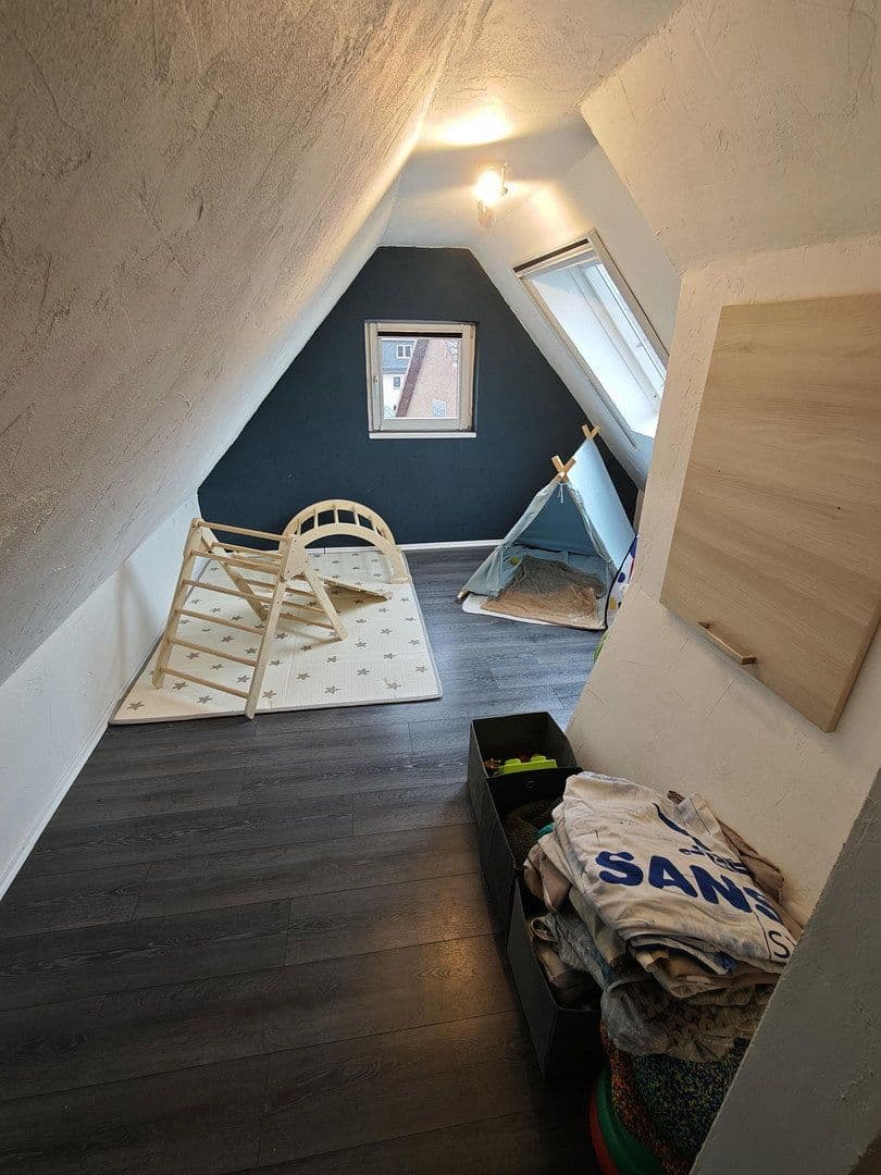 Predaj domu 130 m², pozemok 255 m², Rinteln, Dolné Sasko Predaj domu 130 m², pozemok 255 m², Rinteln, Dolné Sasko