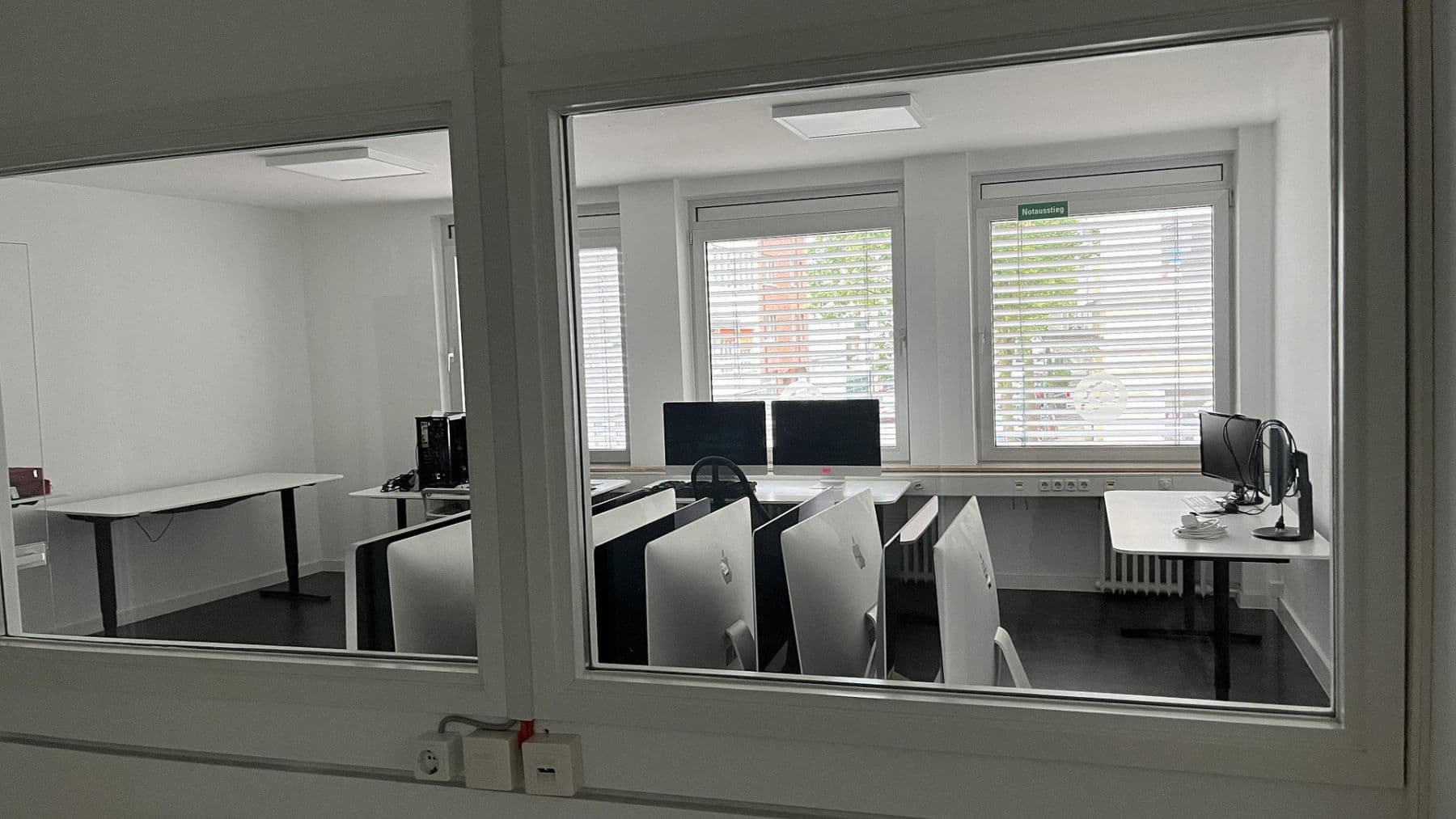 Prenájom kancelárie 52 m², Rosenstraße 10, Düsseldorf, Severné Porýnie - Westfálsko Prenájom kancelárie 52 m², Rosenstraße 10, Düsseldorf, Severné Porýnie - Westfálsko
