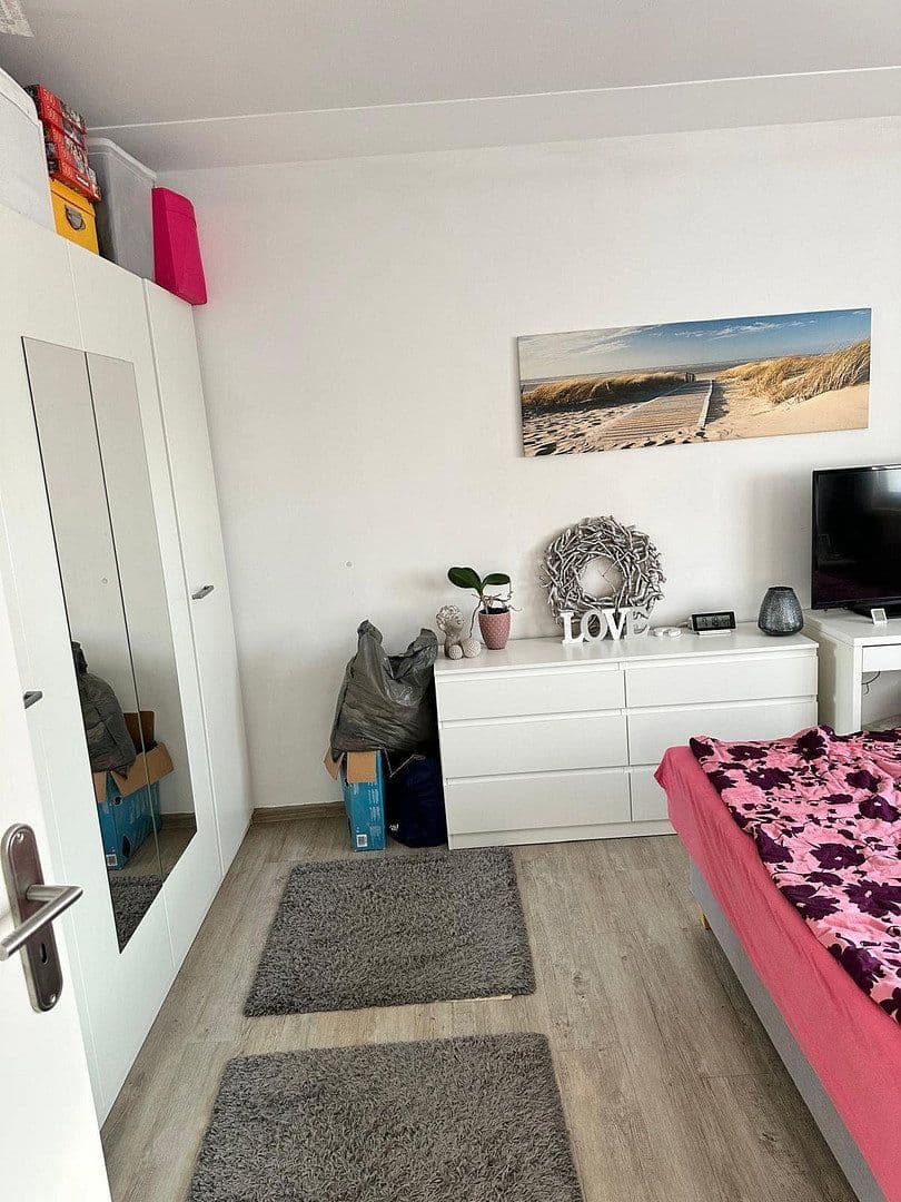 Prenájom bytu 3-izbový 70 m², Neuburg, Meklenbursko-Predpomoransko Prenájom bytu 3-izbový 70 m², Neuburg, Meklenbursko-Predpomoransko