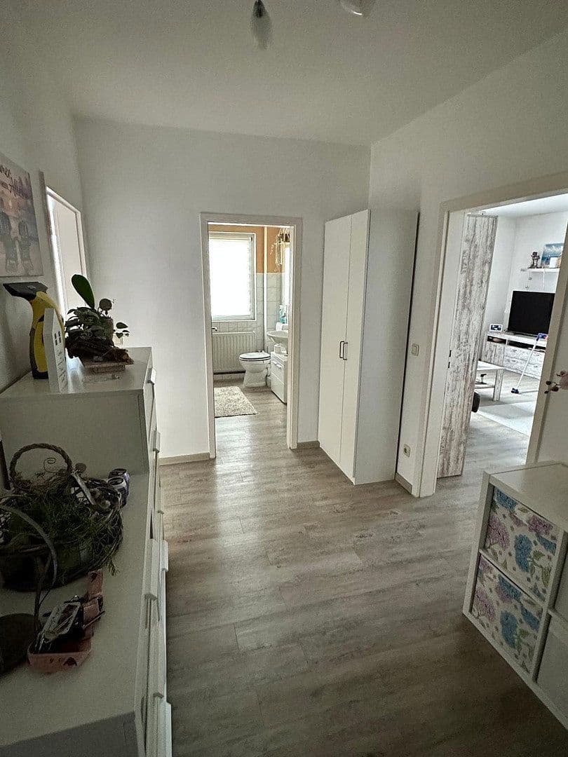 Prenájom bytu 3-izbový 70 m², Neuburg, Meklenbursko-Predpomoransko Prenájom bytu 3-izbový 70 m², Neuburg, Meklenbursko-Predpomoransko