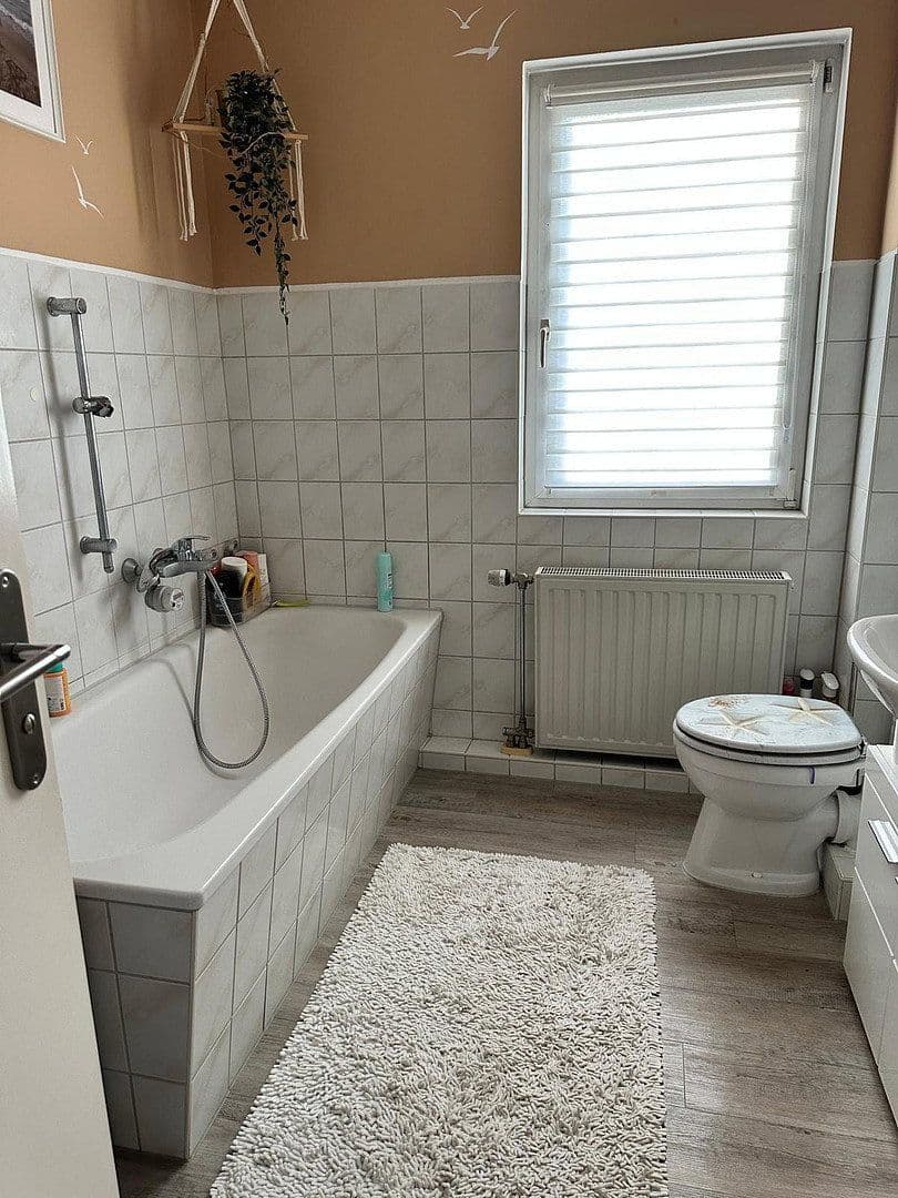 Prenájom bytu 3-izbový 70 m², Neuburg, Meklenbursko-Predpomoransko Prenájom bytu 3-izbový 70 m², Neuburg, Meklenbursko-Predpomoransko
