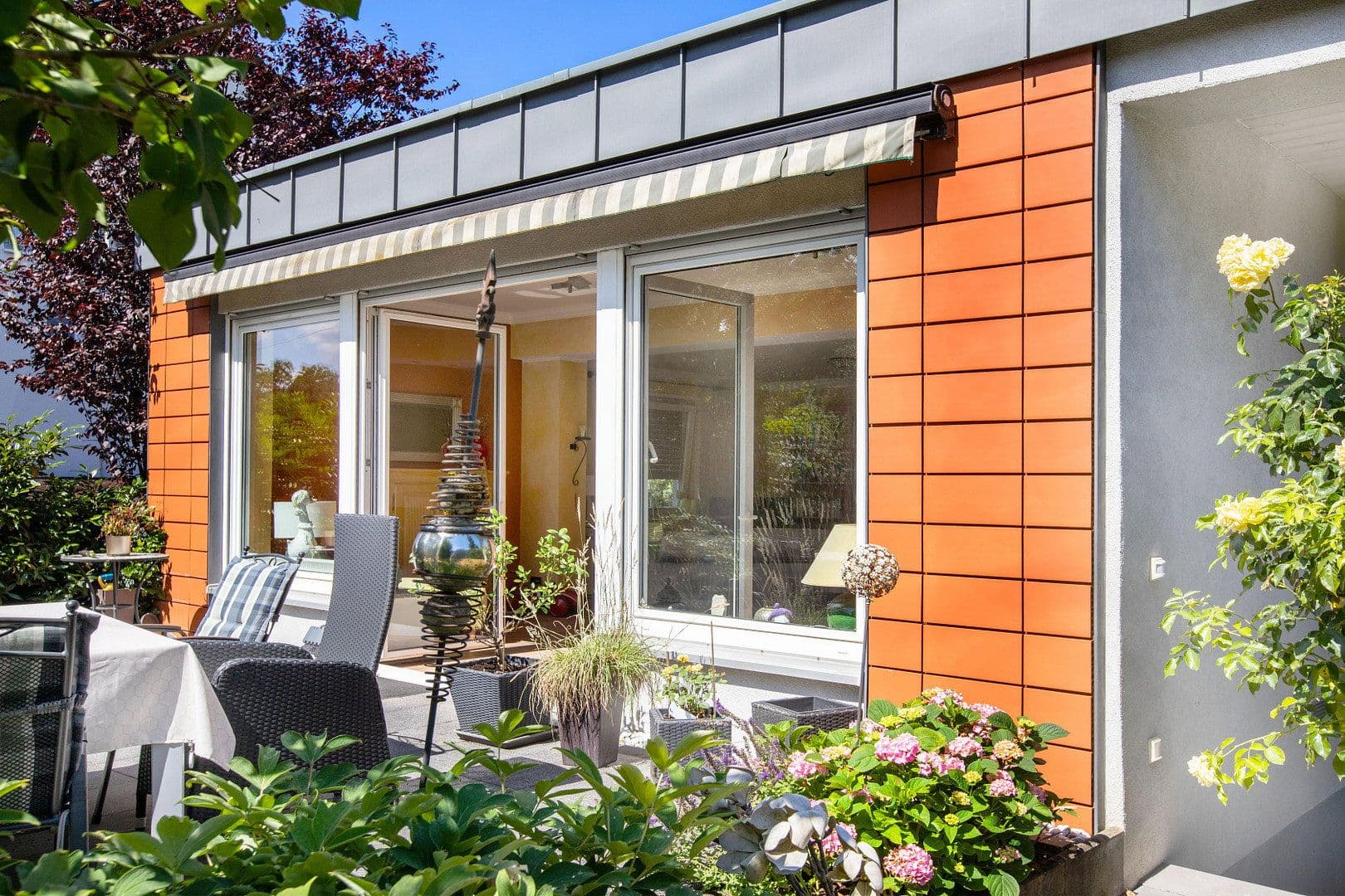 Predaj domu 140 m², pozemok 509 m², Sulzbach (Taunus), Hesensko Predaj domu 140 m², pozemok 509 m², Sulzbach (Taunus), Hesensko