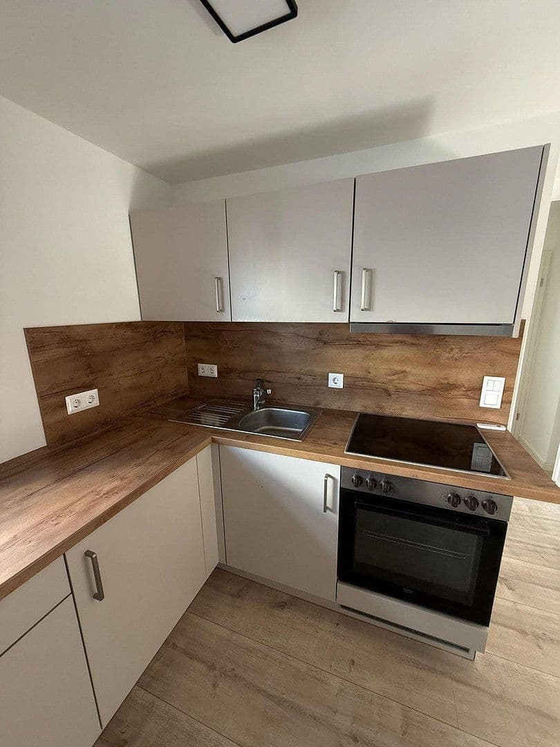 Prenájom bytu 3-izbový 40 m², Hemhofen, Bavorsko Prenájom bytu 3-izbový 40 m², Hemhofen, Bavorsko