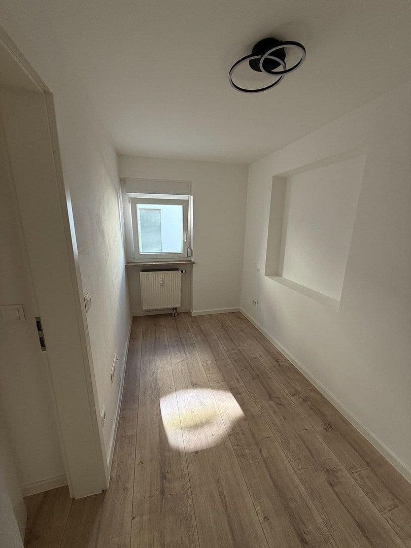 Prenájom bytu 3-izbový 40 m², Hemhofen, Bavorsko Prenájom bytu 3-izbový 40 m², Hemhofen, Bavorsko