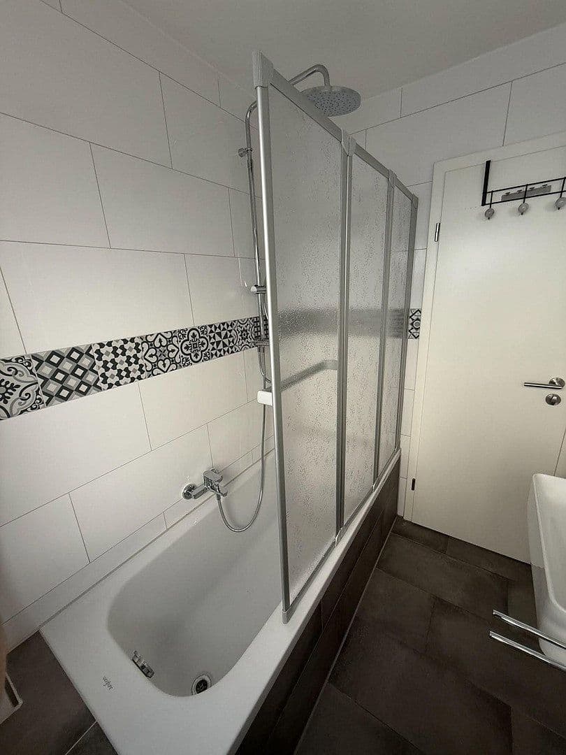 Prenájom bytu 3-izbový 40 m², Hemhofen, Bavorsko Prenájom bytu 3-izbový 40 m², Hemhofen, Bavorsko