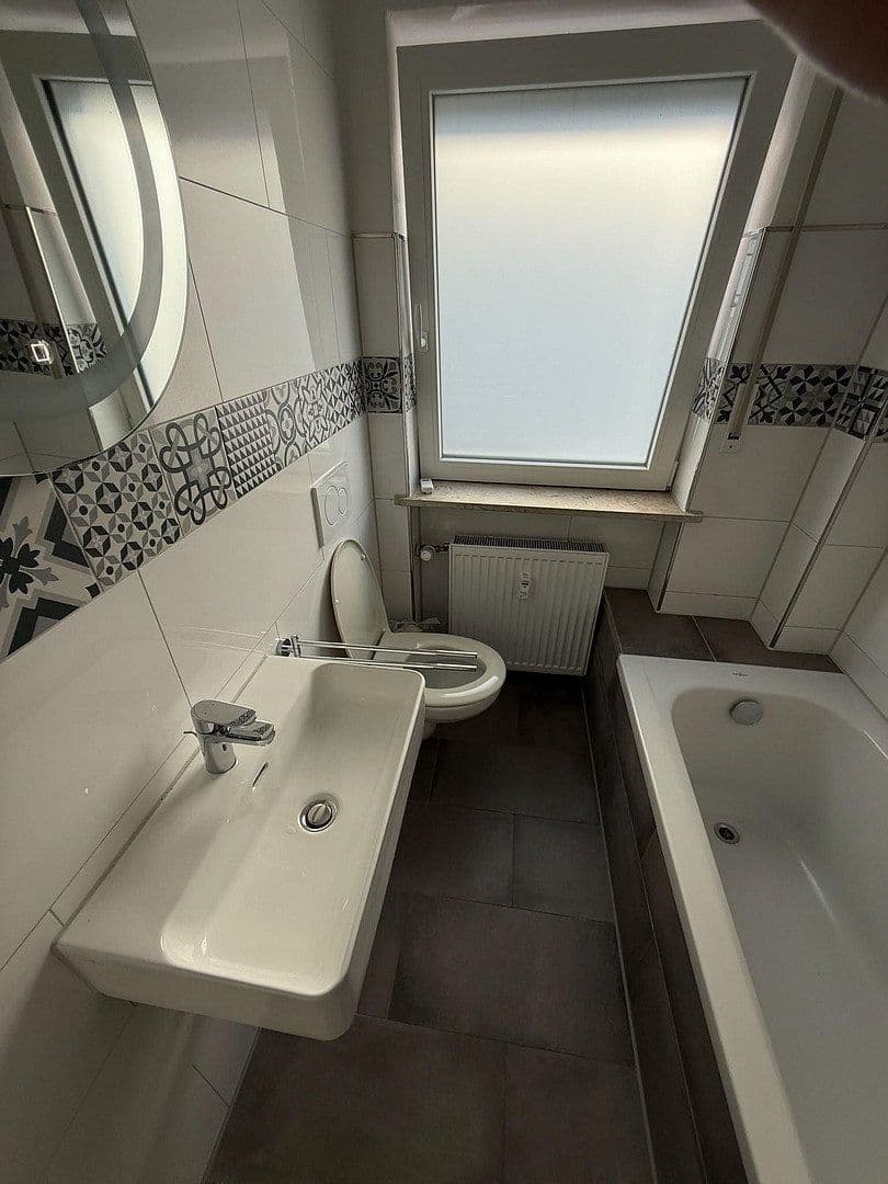 Prenájom bytu 3-izbový 40 m², Hemhofen, Bavorsko Prenájom bytu 3-izbový 40 m², Hemhofen, Bavorsko