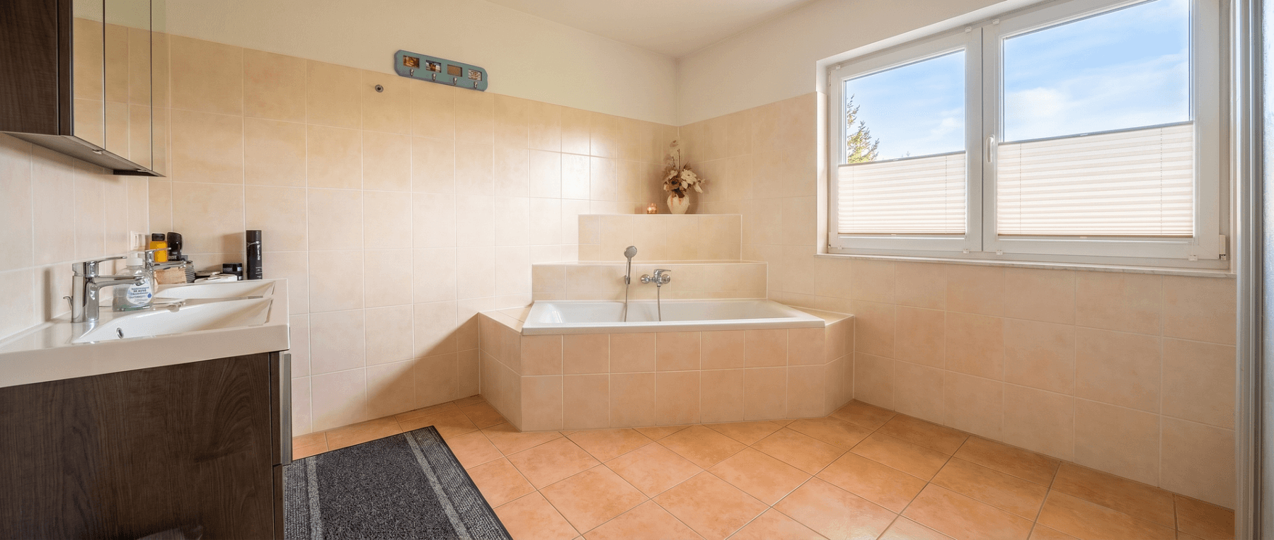 Predaj domu 146 m², pozemok 3.283 m², Zwenkau, Sasko Predaj domu 146 m², pozemok 3.283 m², Zwenkau, Sasko