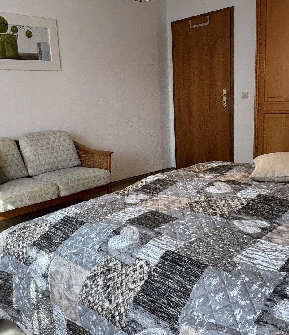 Prenájom bytu 4-izbový 110 m², Salem, Bádensko-Wurttembersko Prenájom bytu 4-izbový 110 m², Salem, Bádensko-Wurttembersko
