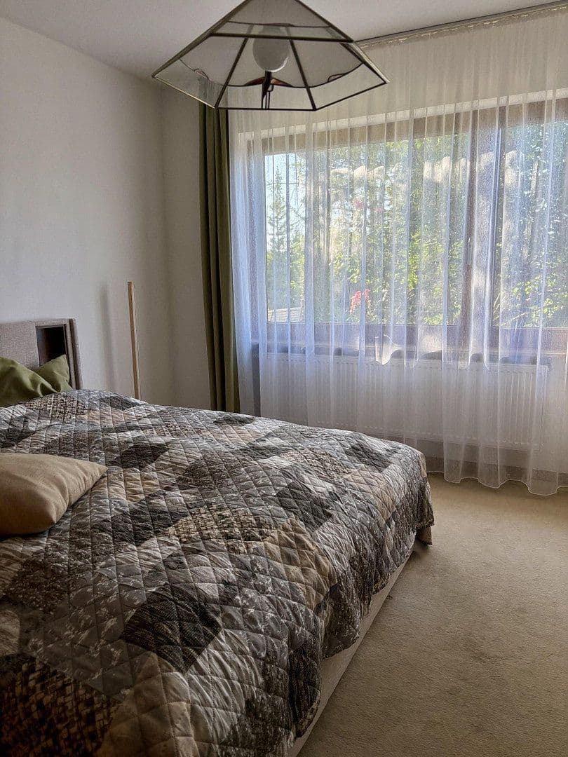 Prenájom bytu 4-izbový 110 m², Salem, Bádensko-Wurttembersko Prenájom bytu 4-izbový 110 m², Salem, Bádensko-Wurttembersko