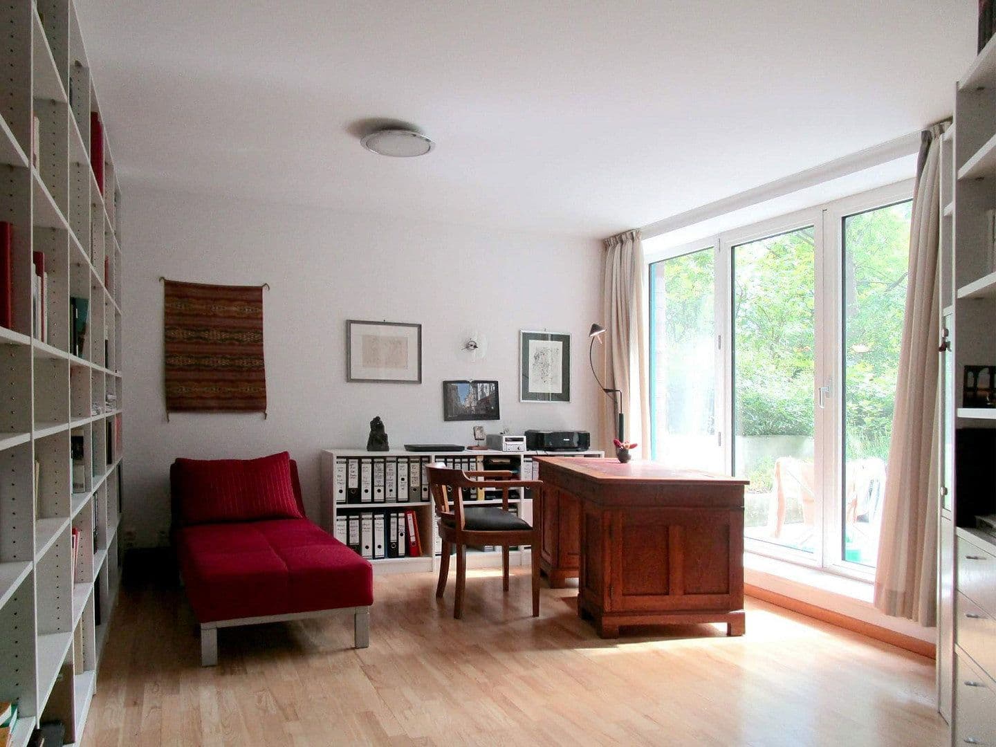 Prenájom bytu 4-izbový 148 m², Berlin, Berlín Prenájom bytu 4-izbový 148 m², Berlin, Berlín