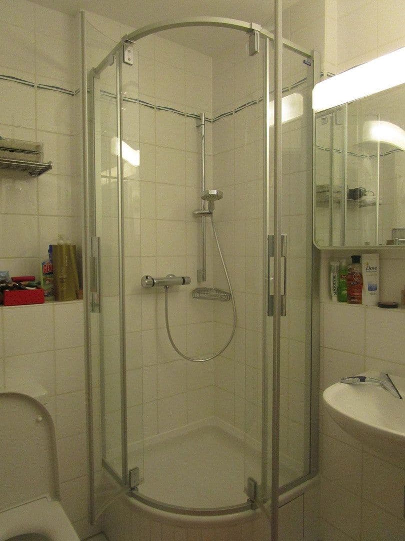 Prenájom bytu 4-izbový 148 m², Berlin, Berlín Prenájom bytu 4-izbový 148 m², Berlin, Berlín