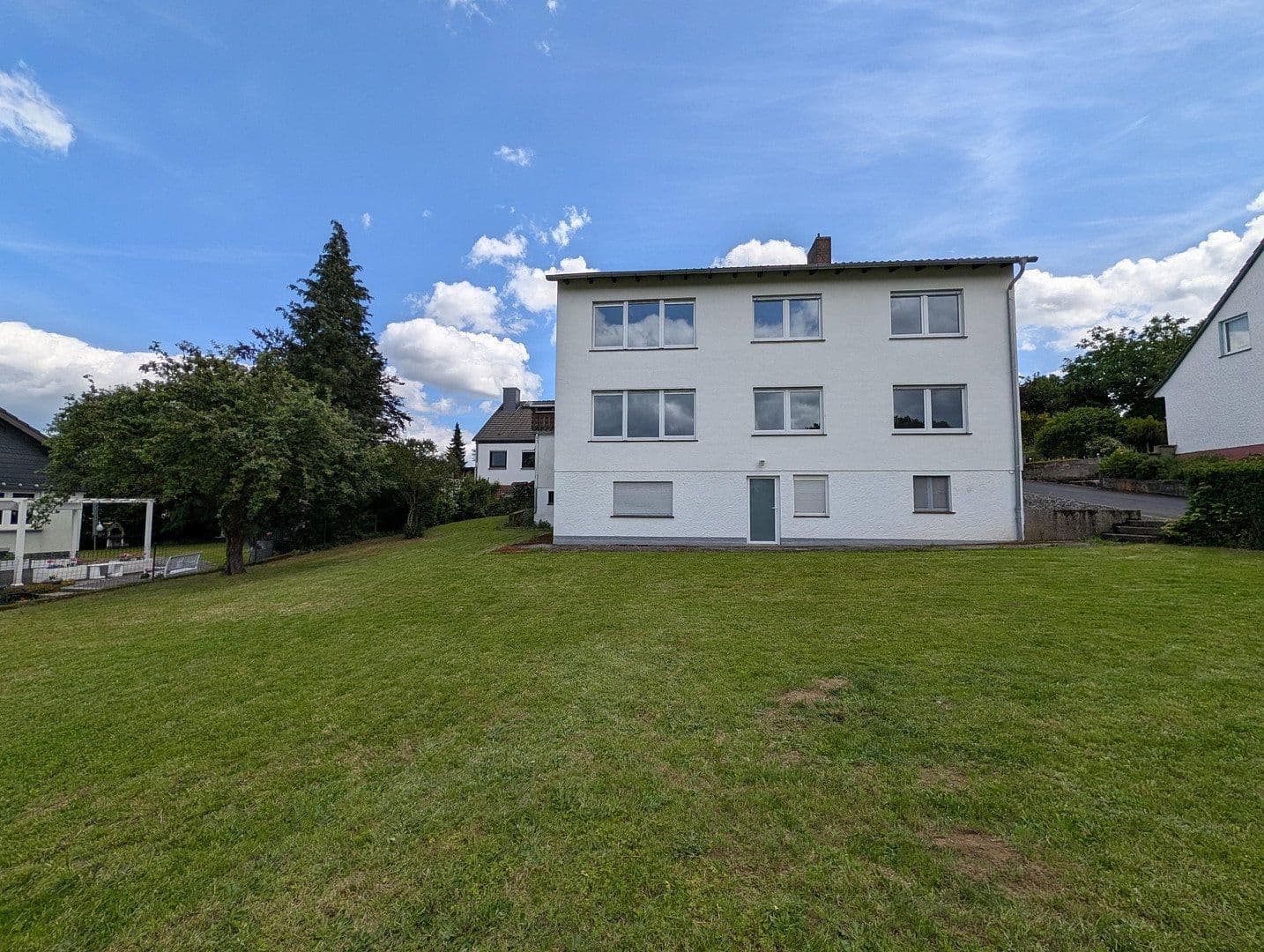 Predaj domu 200 m², pozemok 752 m², Jesberg, Hesensko Predaj domu 200 m², pozemok 752 m², Jesberg, Hesensko