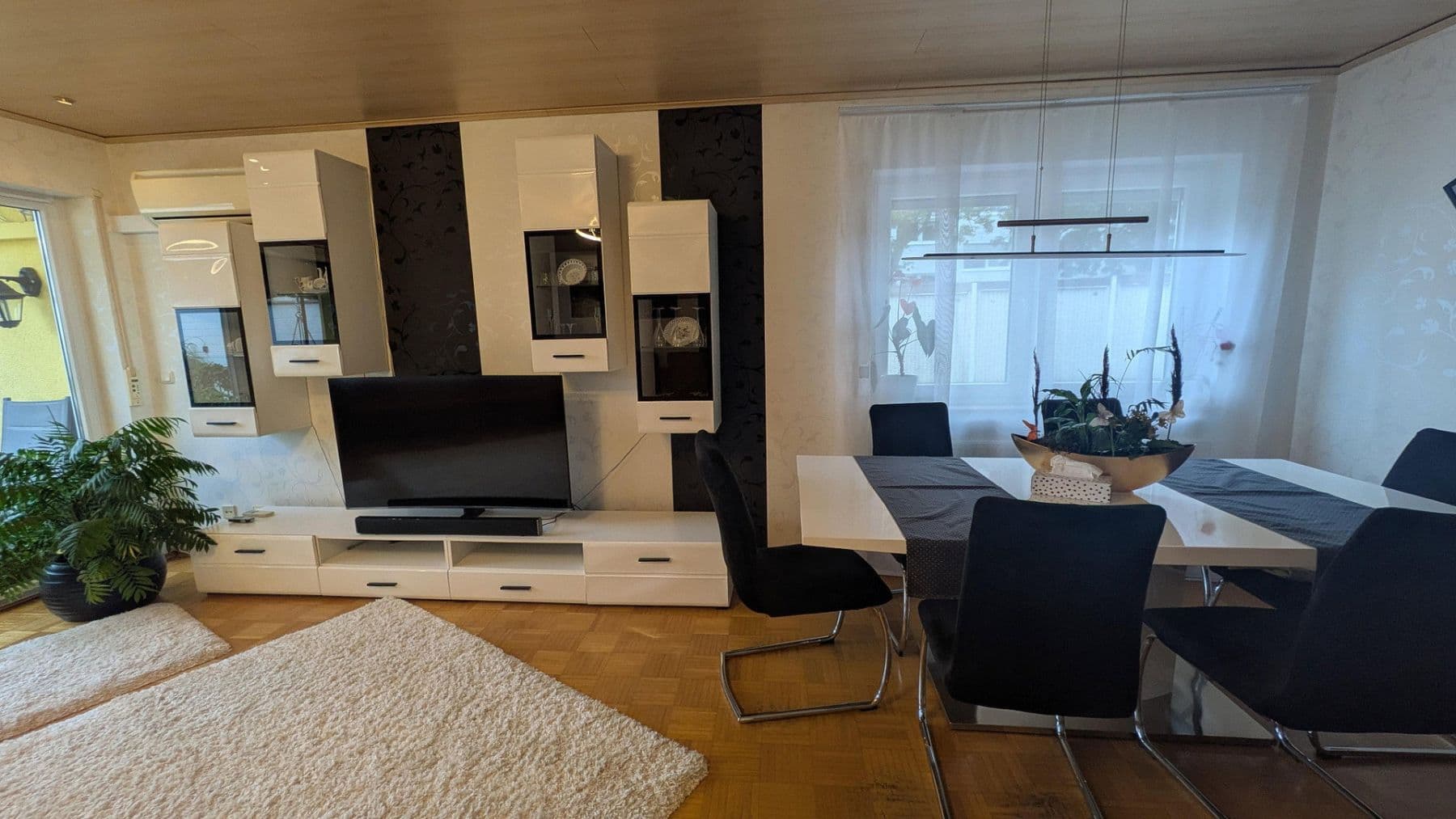Predaj domu 139 m², pozemok 318 m², Flörsheim, Hesensko Predaj domu 139 m², pozemok 318 m², Flörsheim, Hesensko
